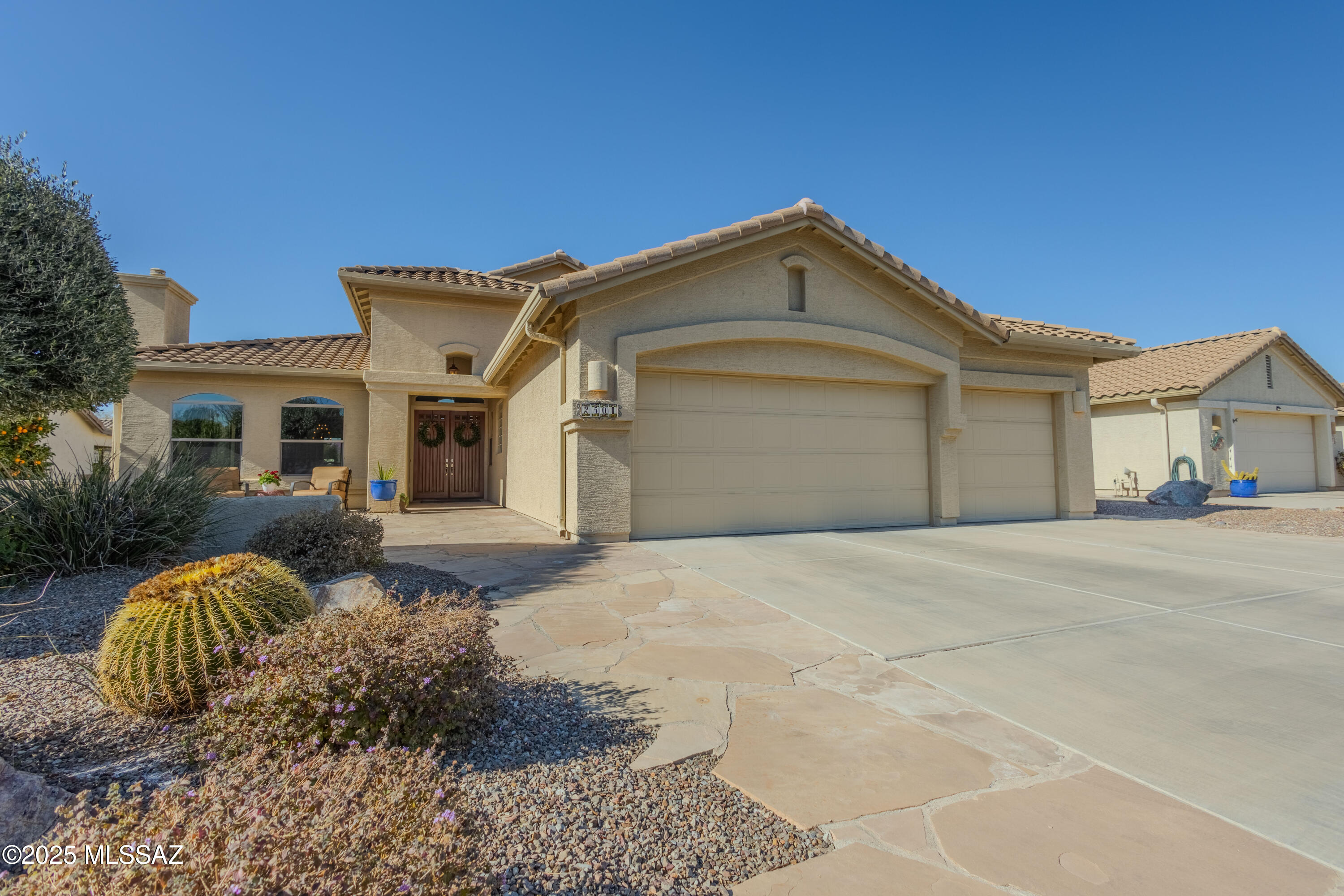 2501 E Bluejay Bluff Lane