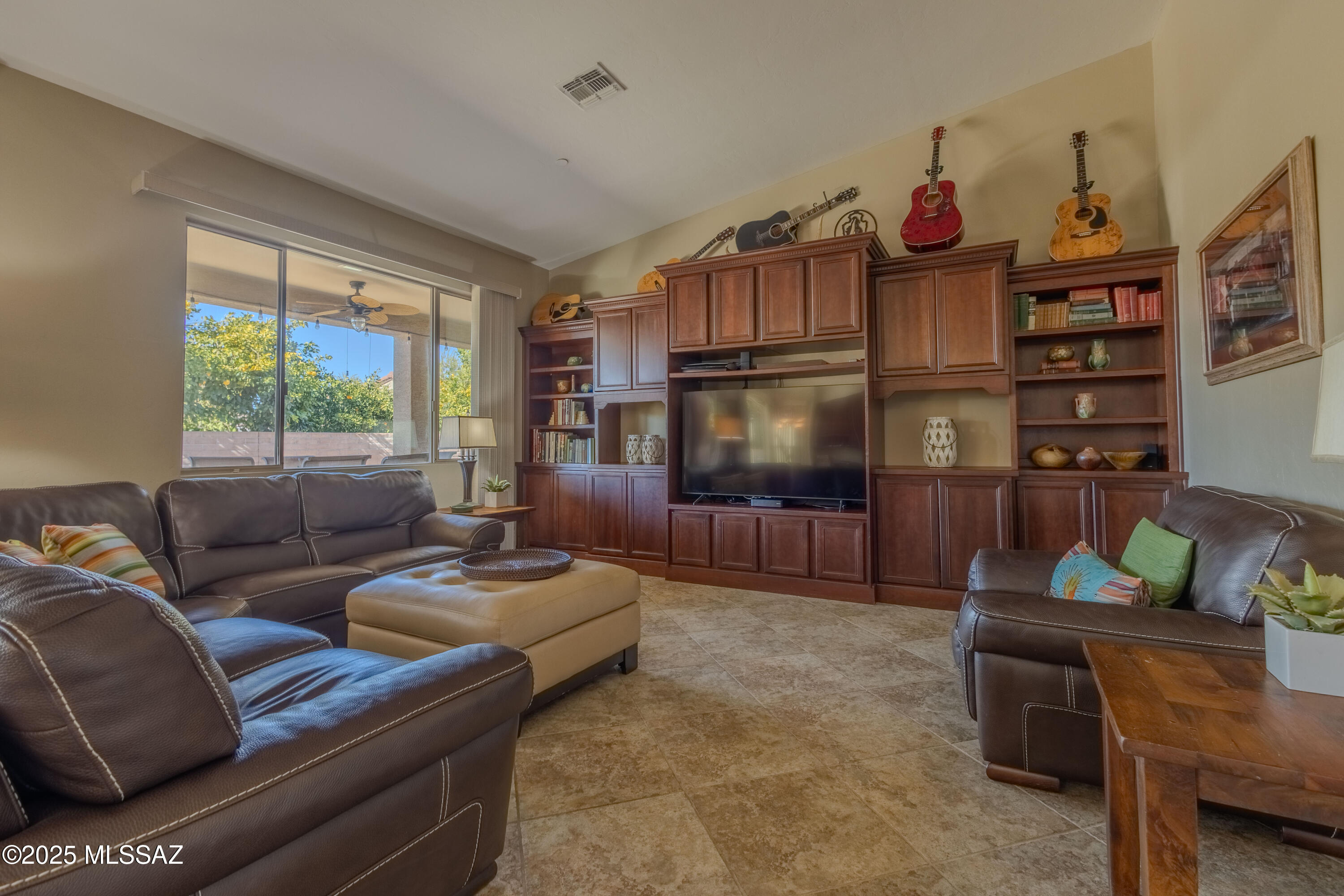 2501 E Bluejay Bluff Lane