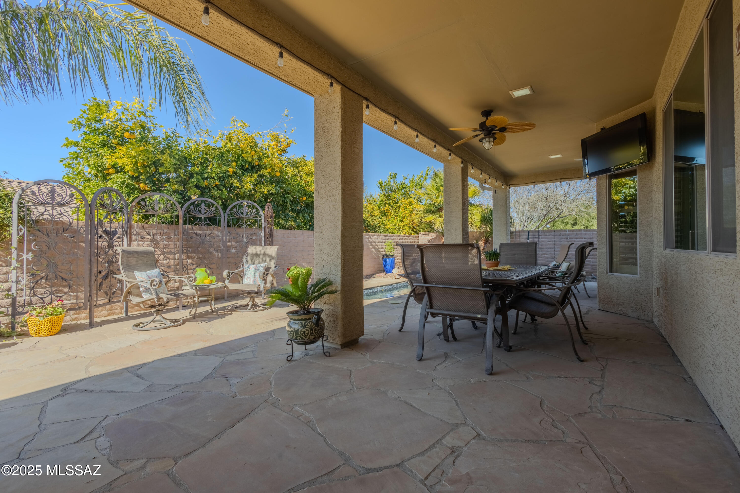 2501 E Bluejay Bluff Lane