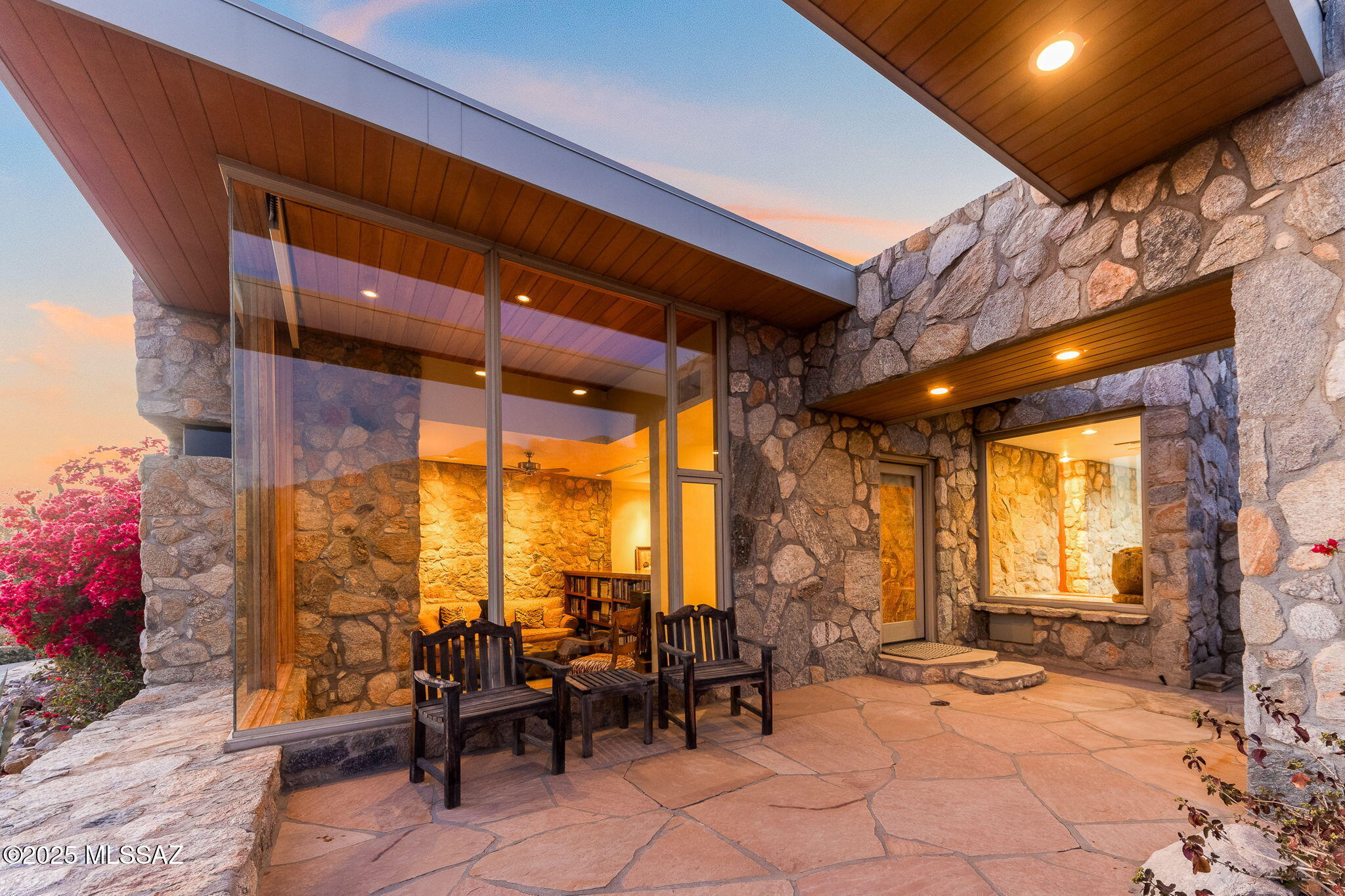 1225 E Magee Road