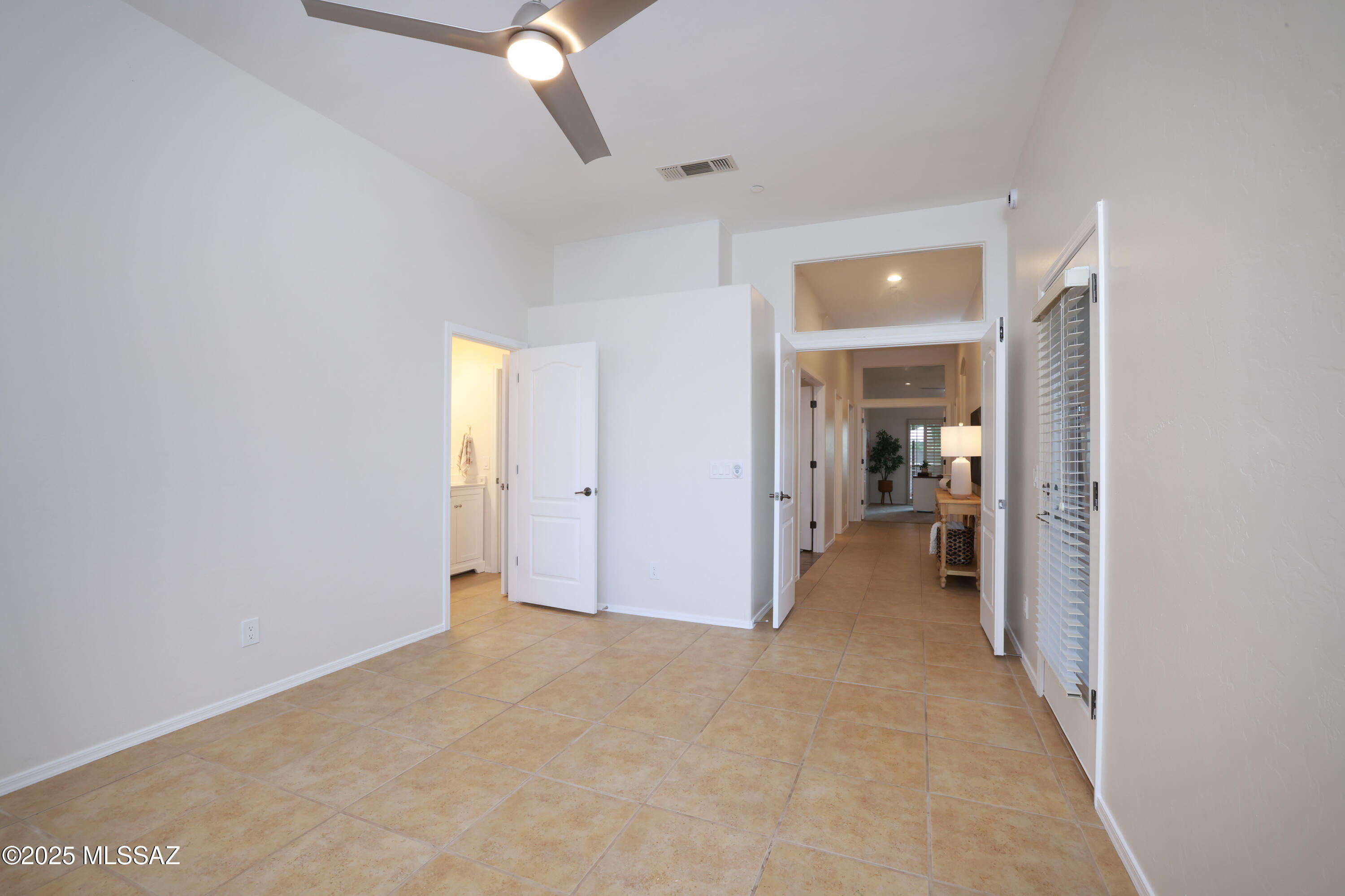 673 W Bright Canyon Drive