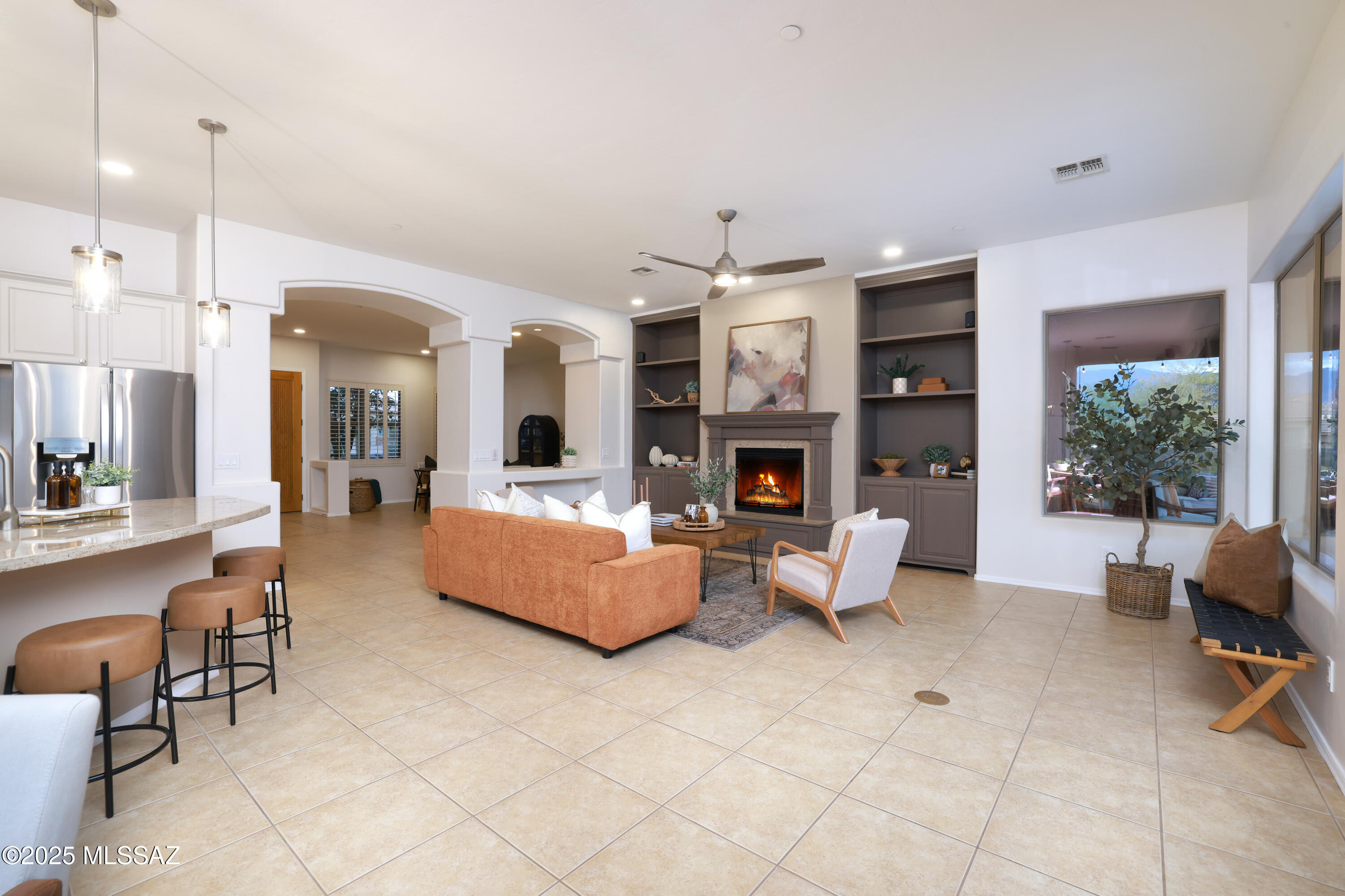 673 W Bright Canyon Drive