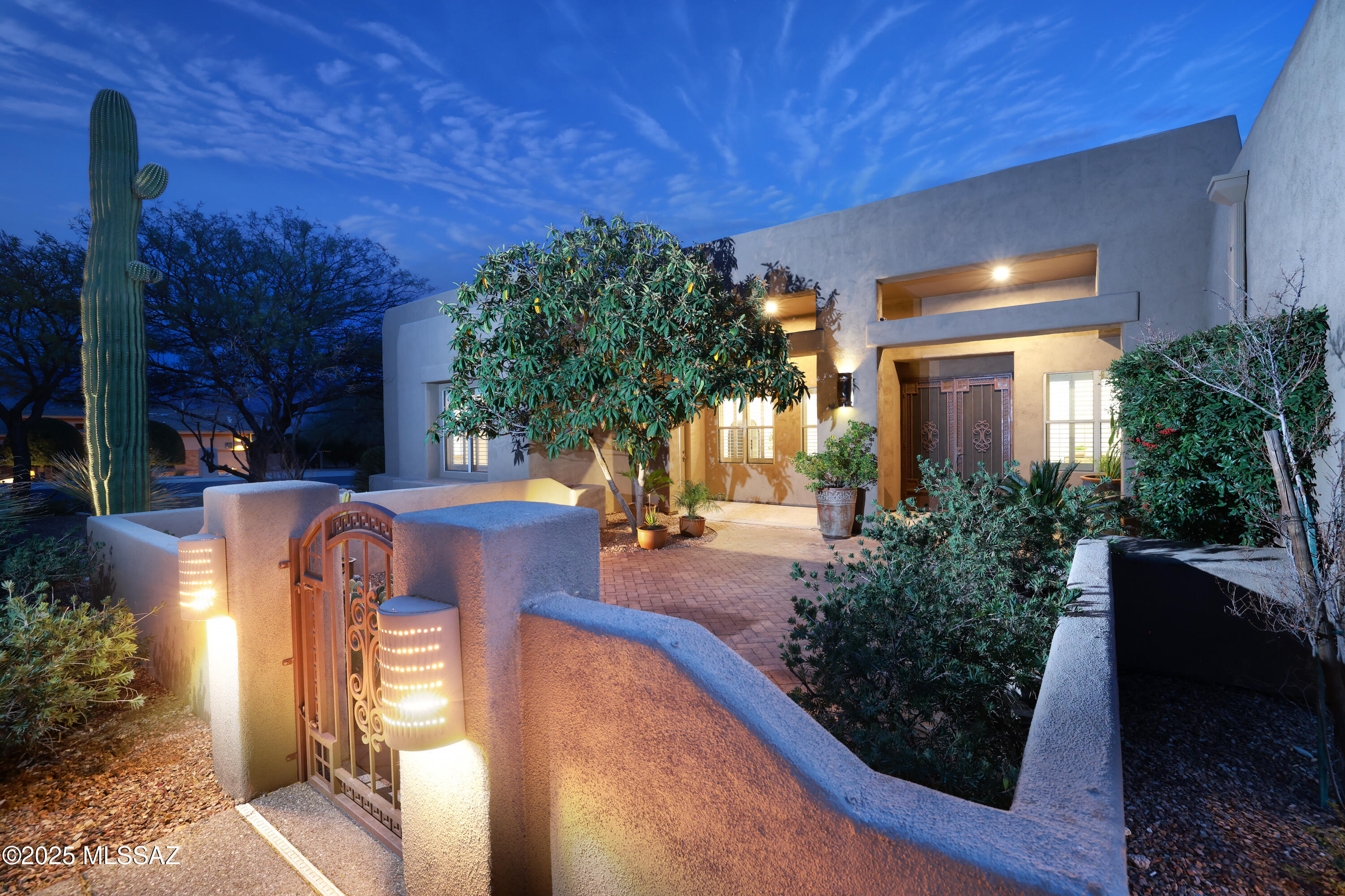 673 W Bright Canyon Drive