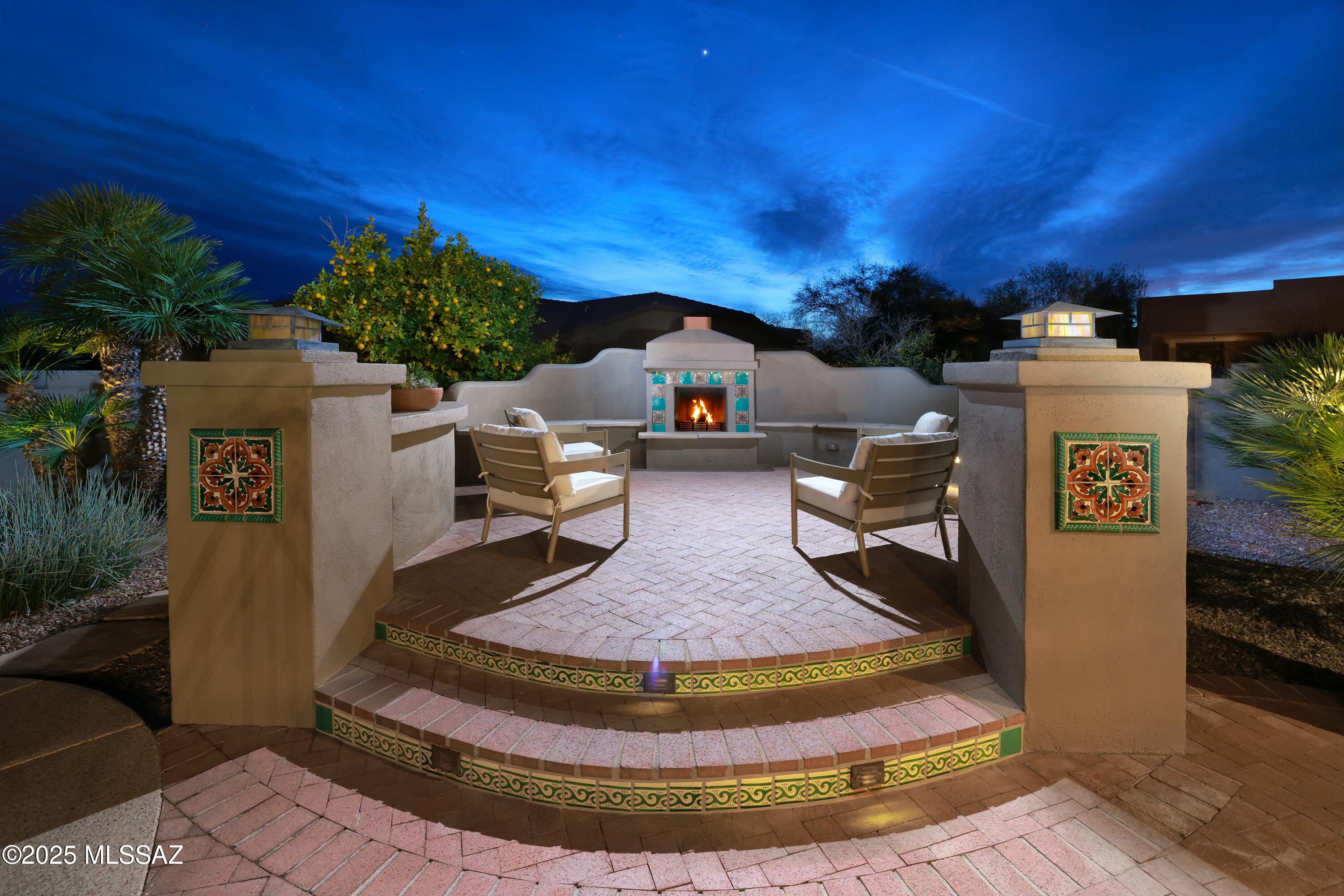 673 W Bright Canyon Drive