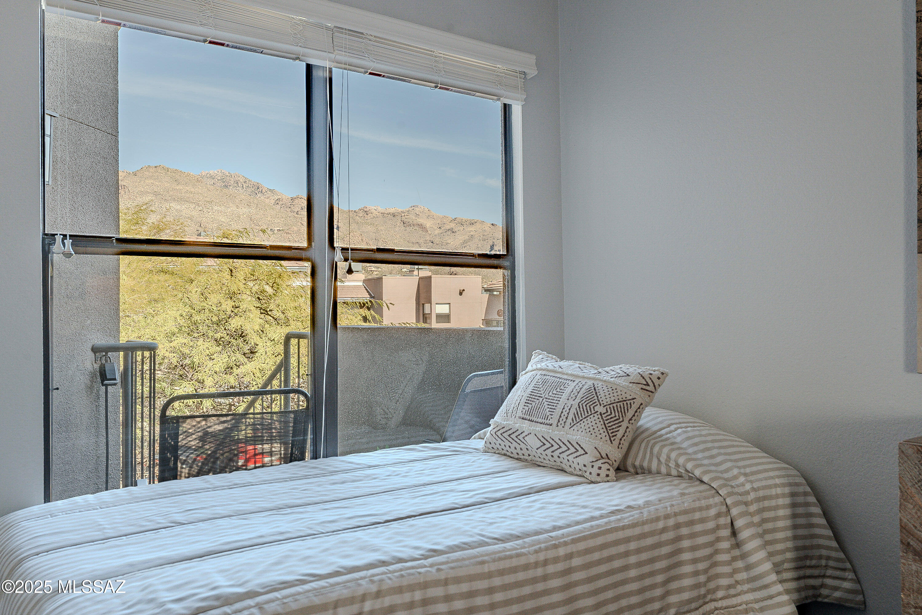 5855 N Kolb Road UNIT 2205