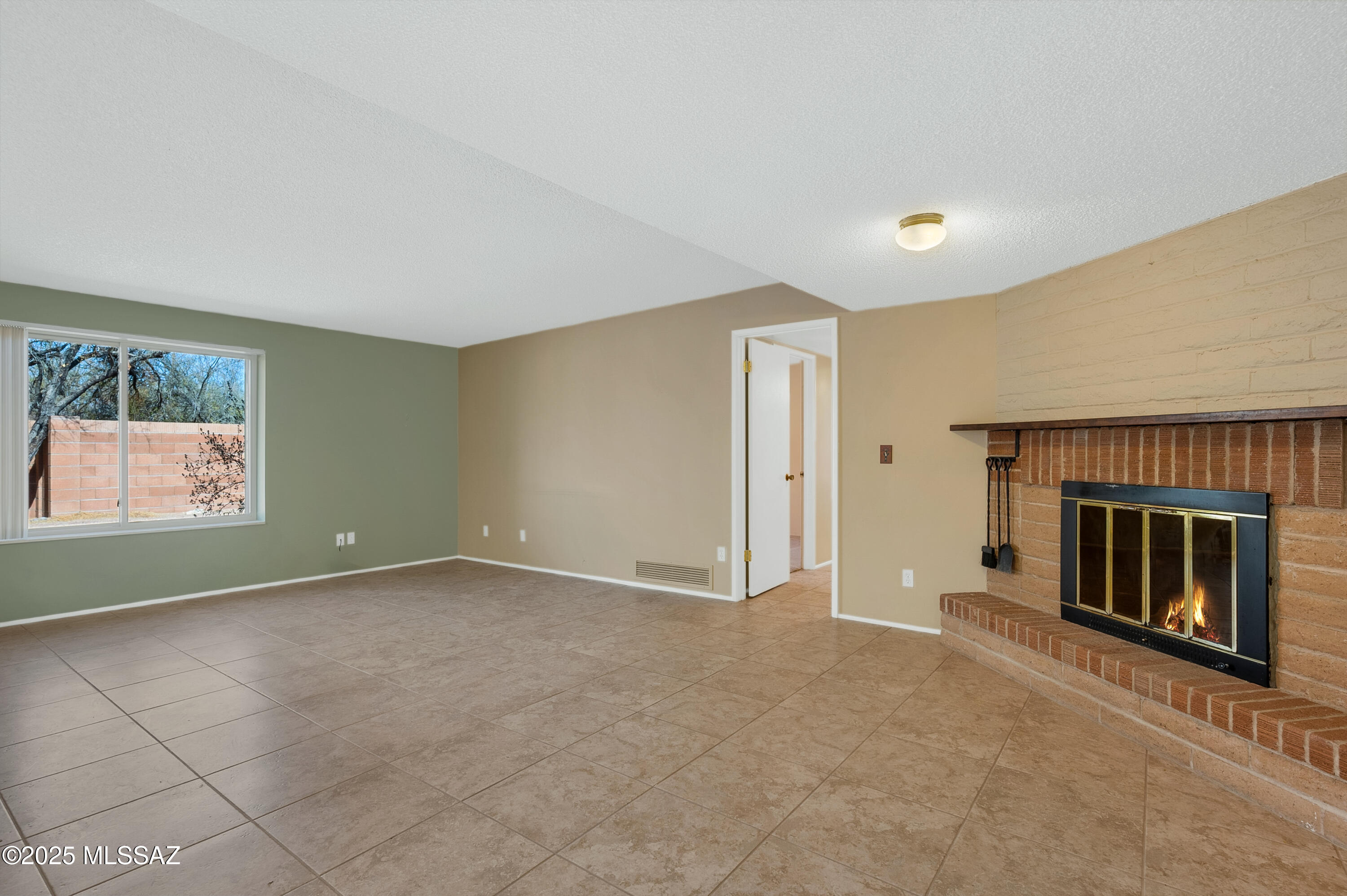 2014 W Shalimar Way