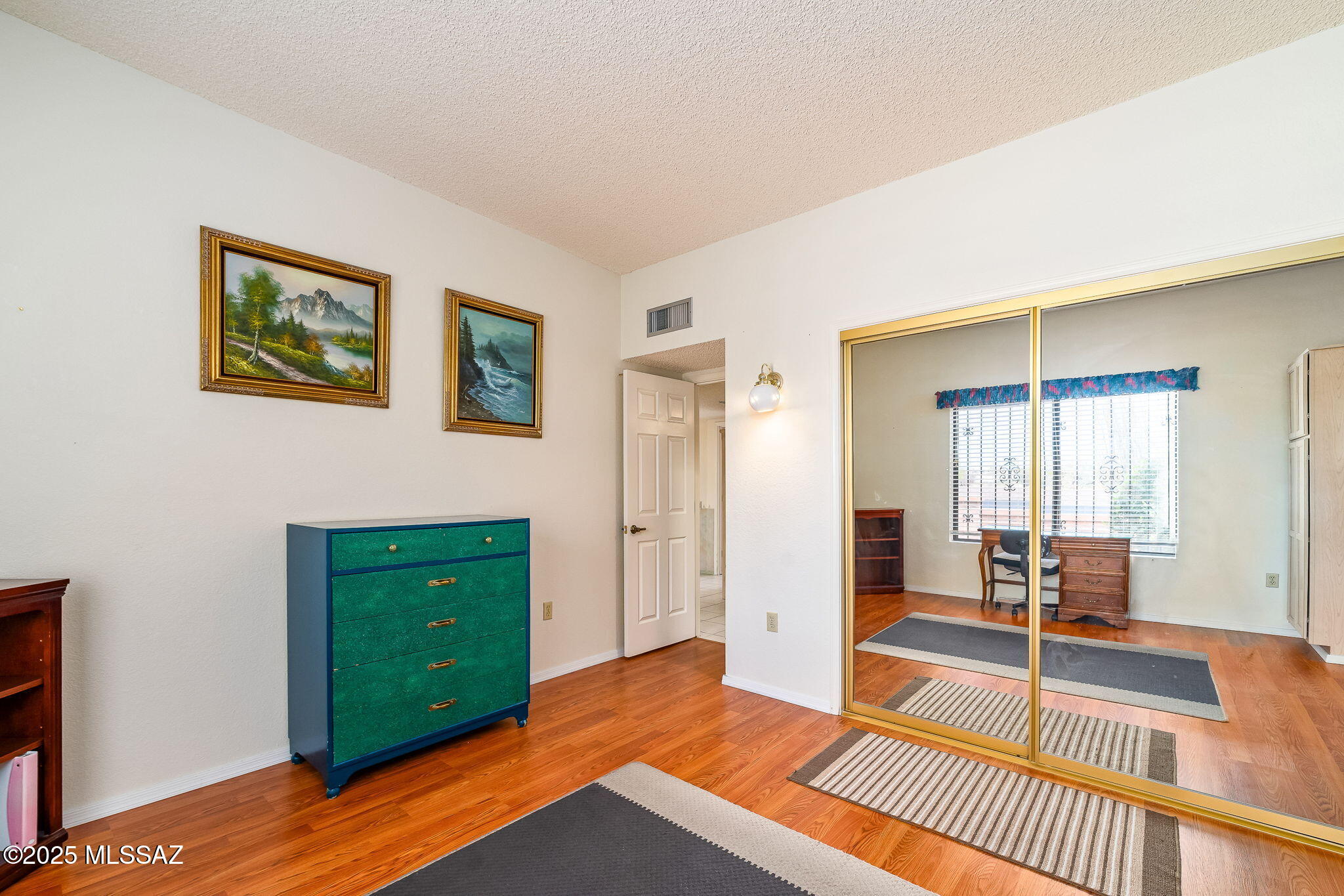 1389 W Camino Del Pato