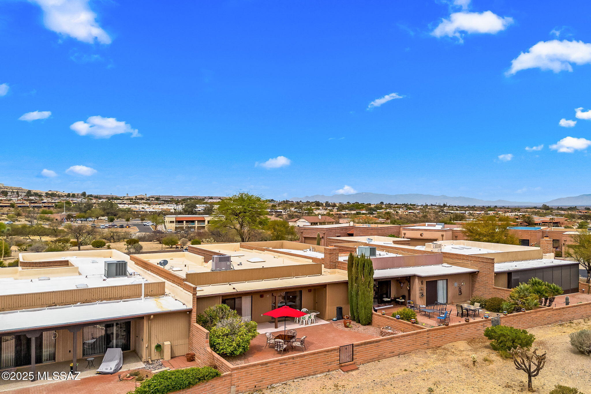 1389 W Camino Del Pato