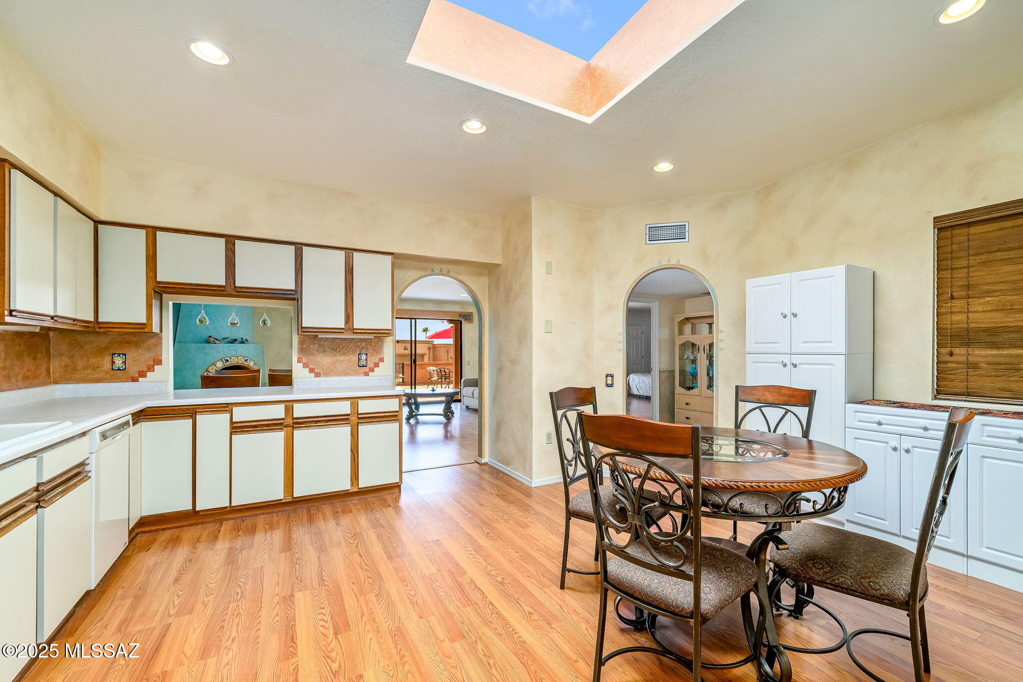 1389 W Camino Del Pato