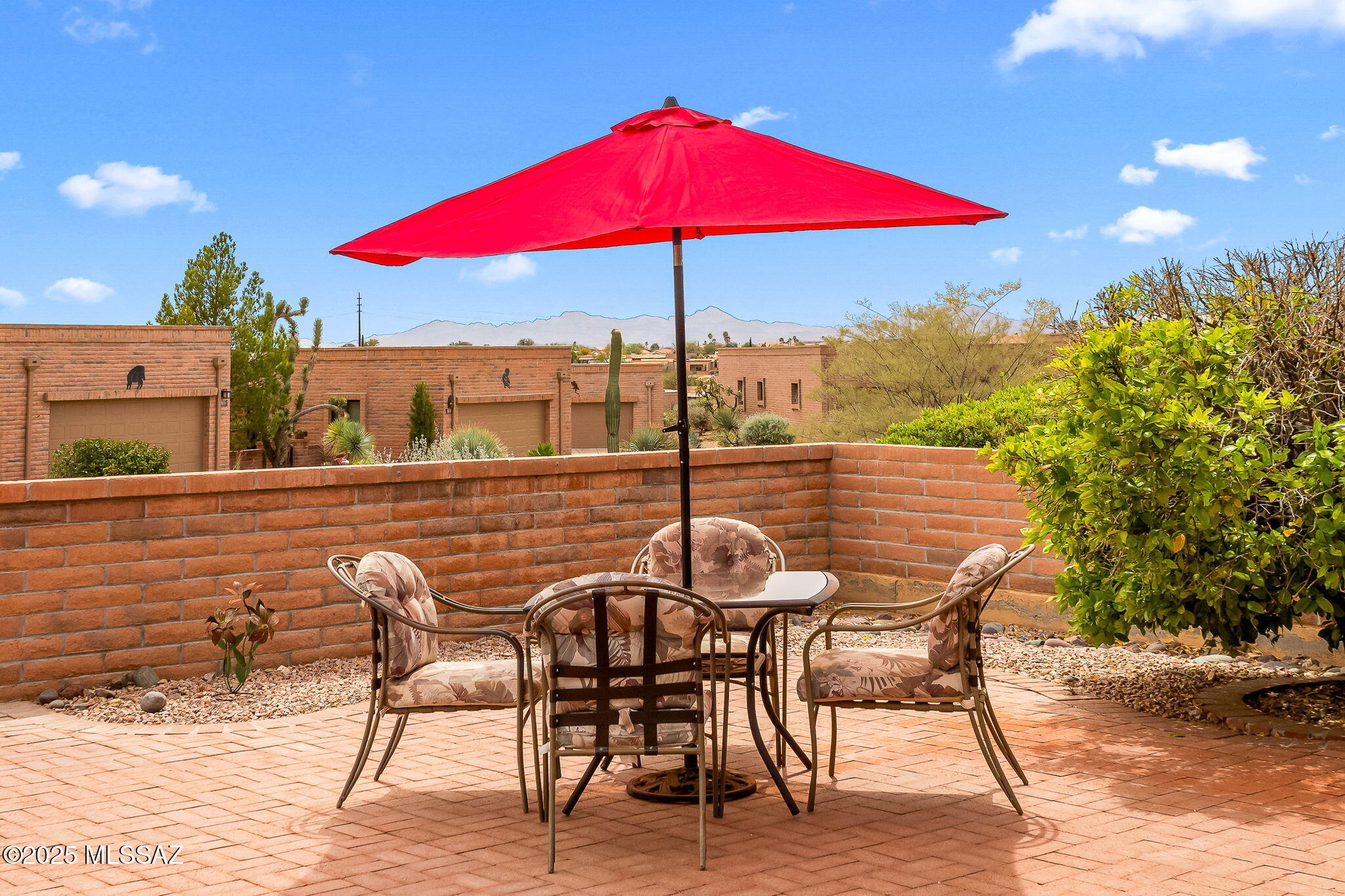 1389 W Camino Del Pato