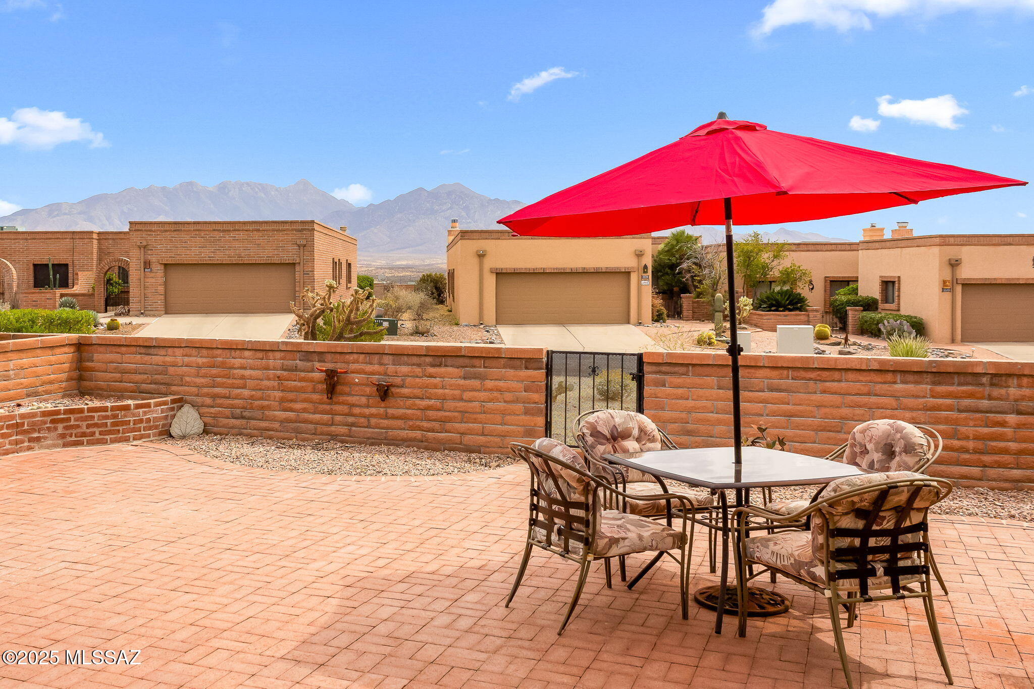 1389 W Camino Del Pato