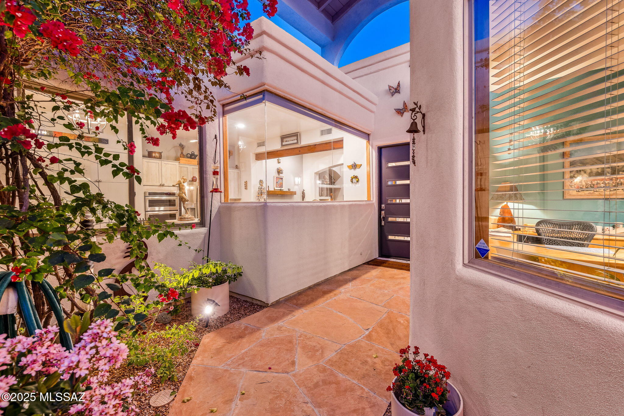 5124 E Calle Brillante
