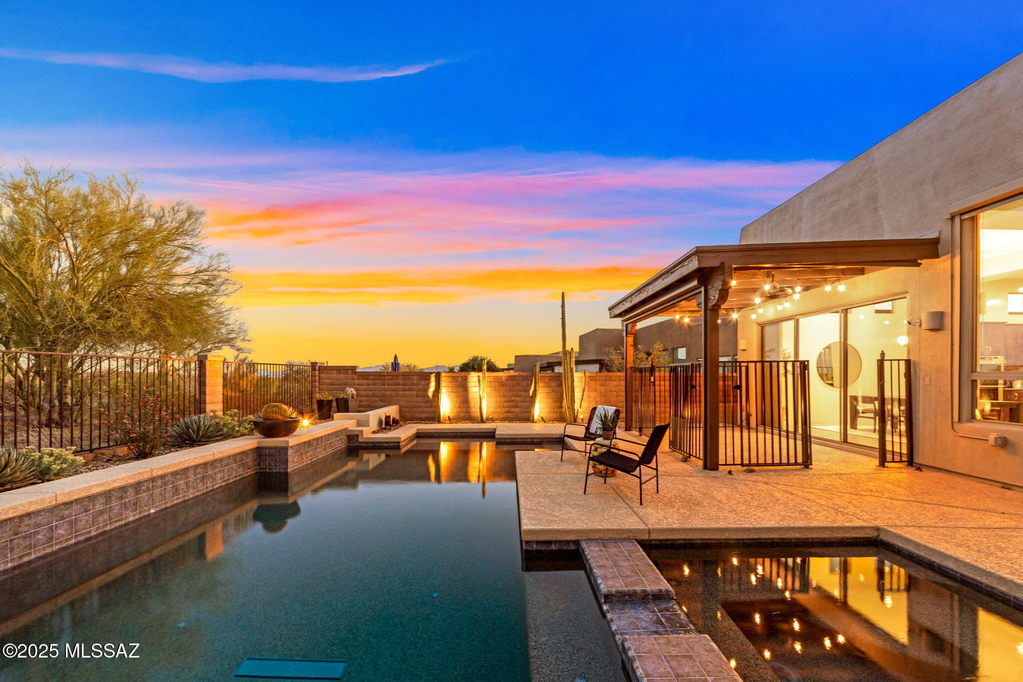 12320 N Sunrise Shadow Drive