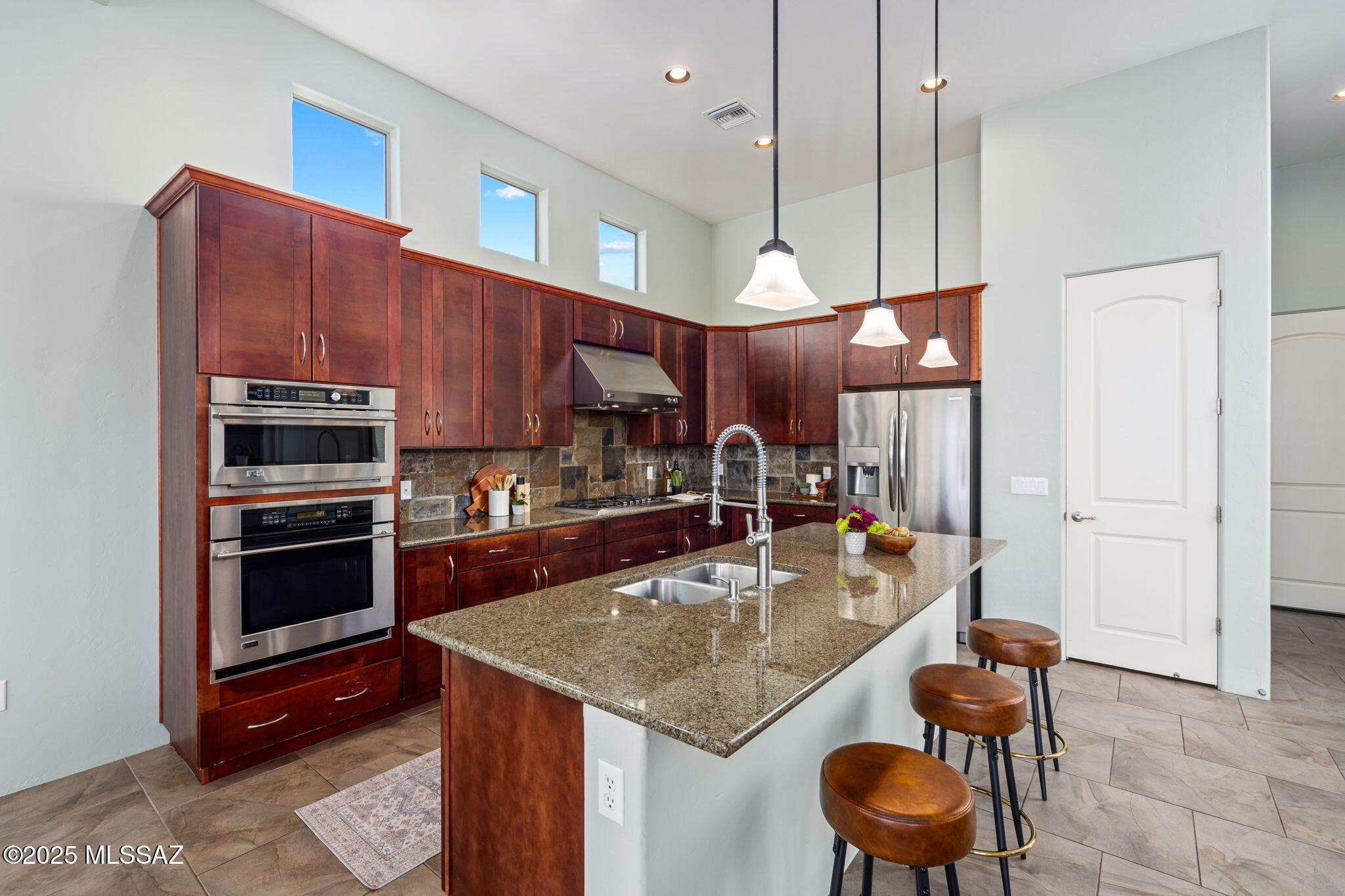12320 N Sunrise Shadow Drive