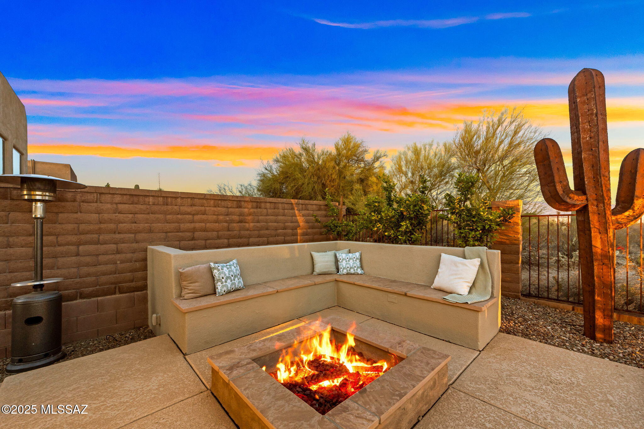 12320 N Sunrise Shadow Drive
