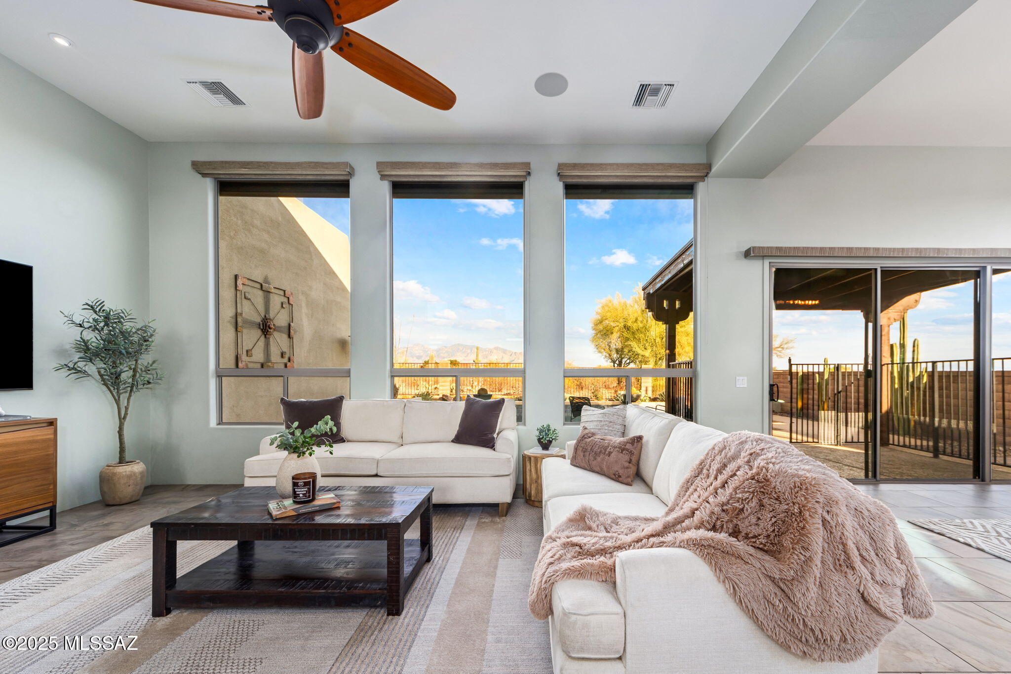12320 N Sunrise Shadow Drive