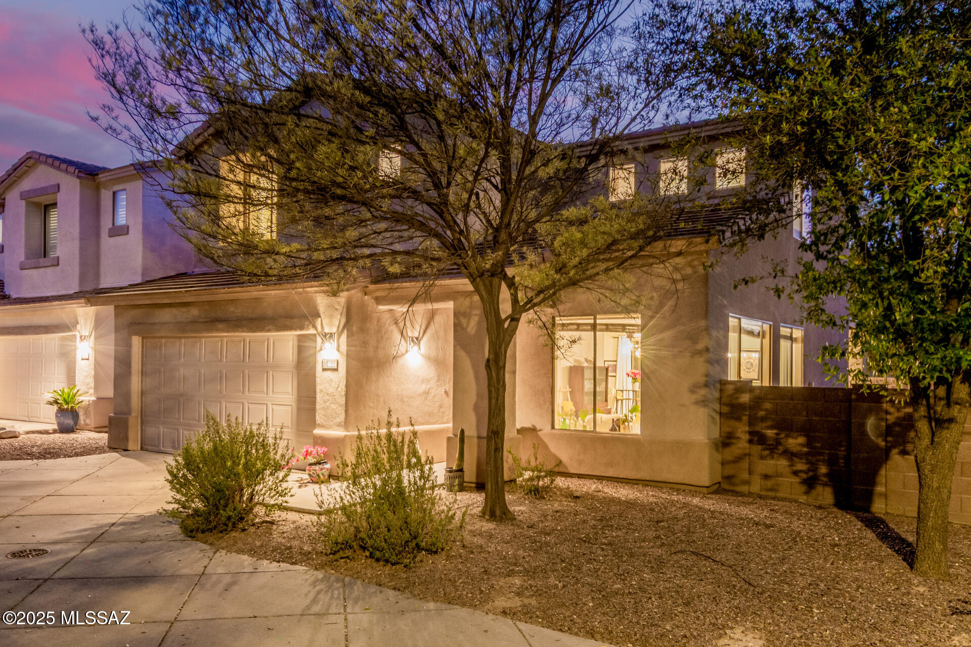 4644 E Avenida Rio Bruza