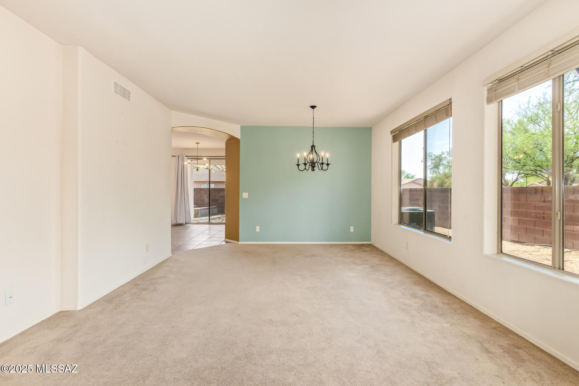 4644 E Avenida Rio Bruza