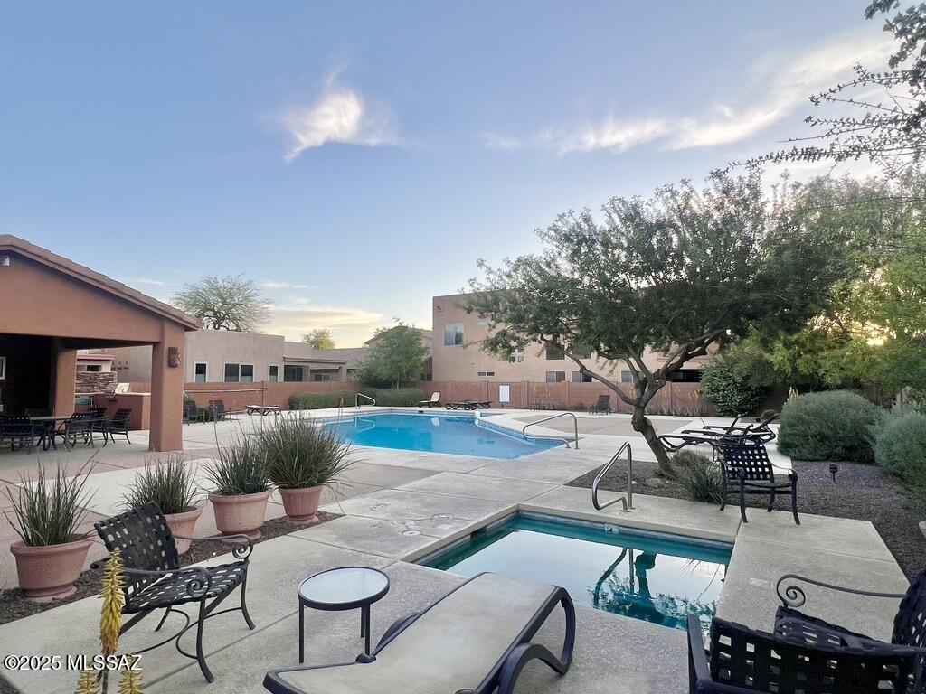 4644 E Avenida Rio Bruza