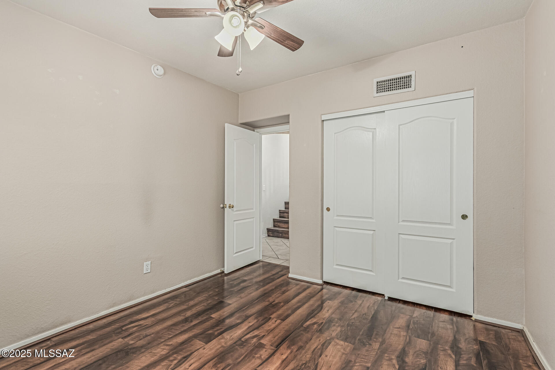 2720 W Camino de las Grutas