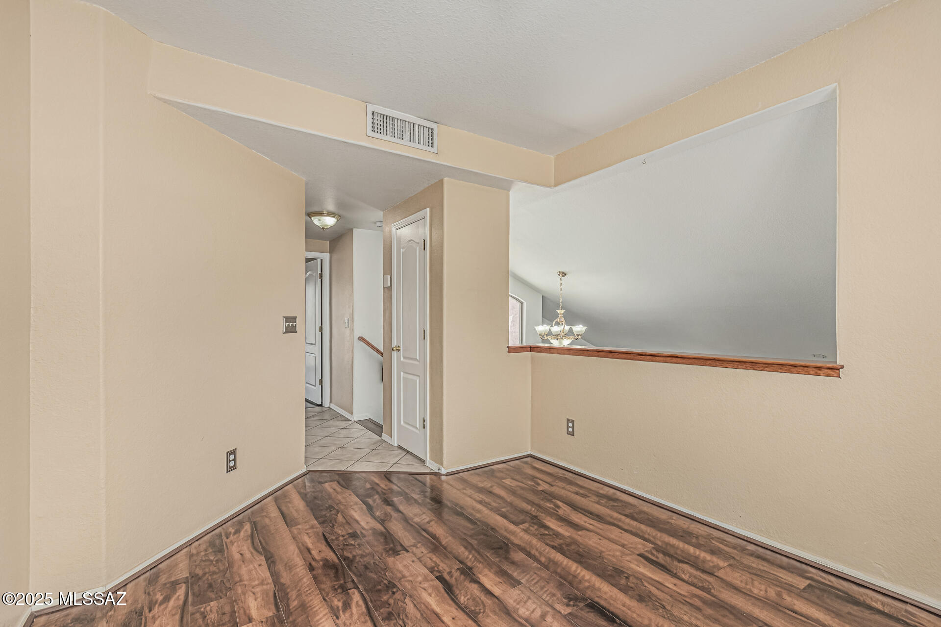2720 W Camino de las Grutas