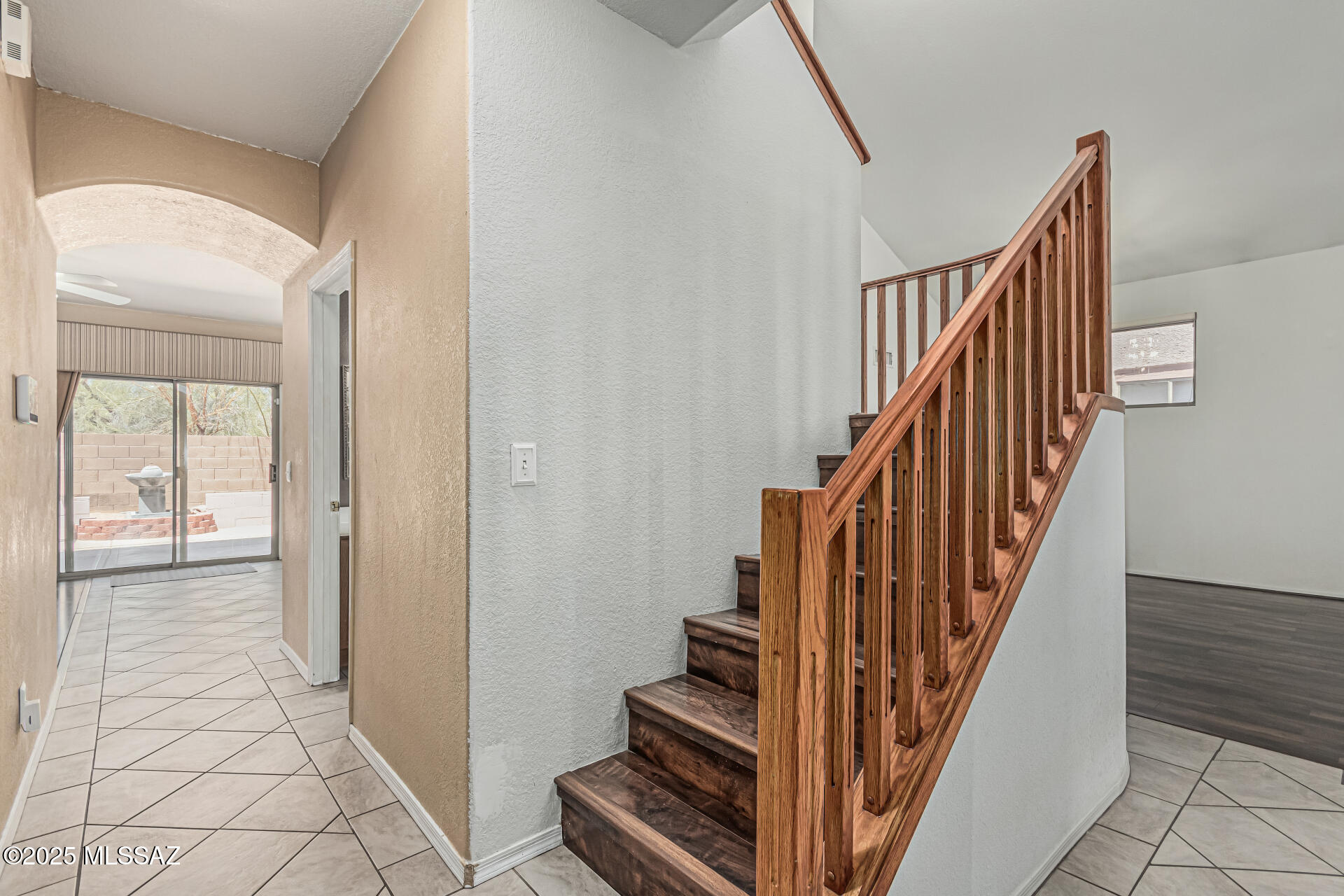 2720 W Camino de las Grutas