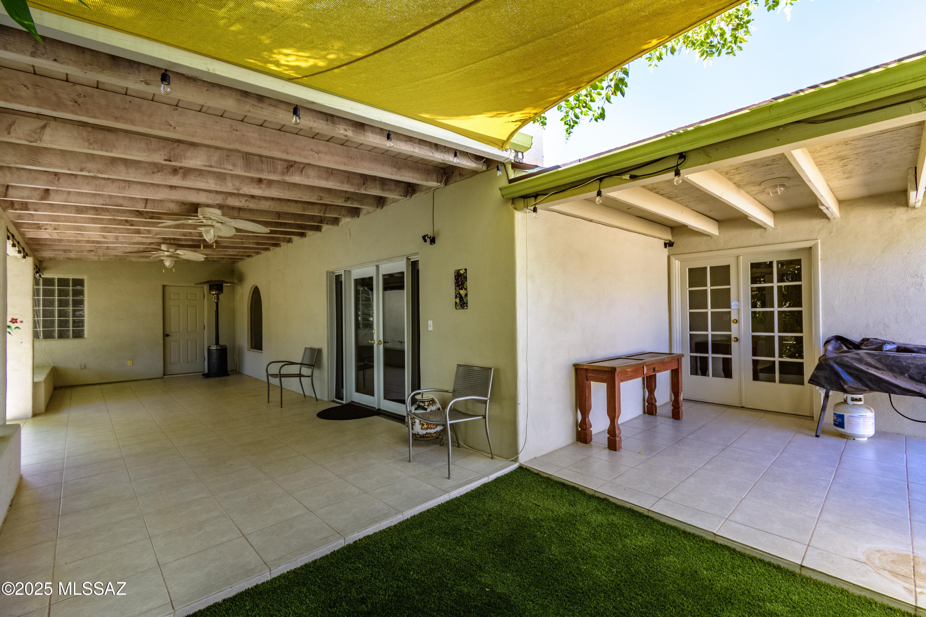 4052 E Calle De Jardin