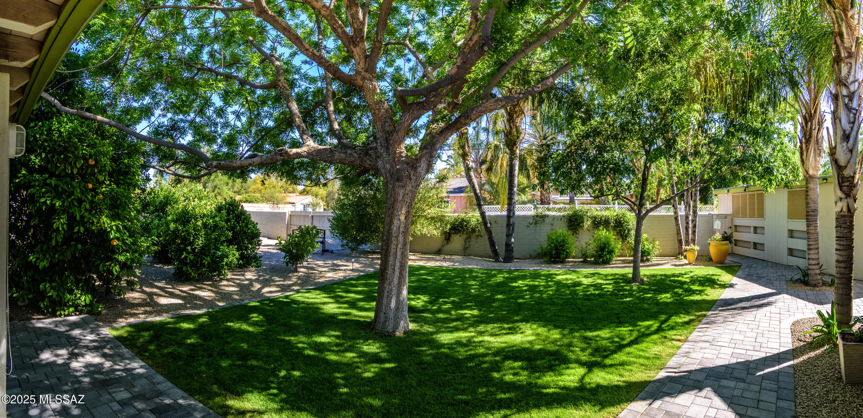 4052 E Calle De Jardin
