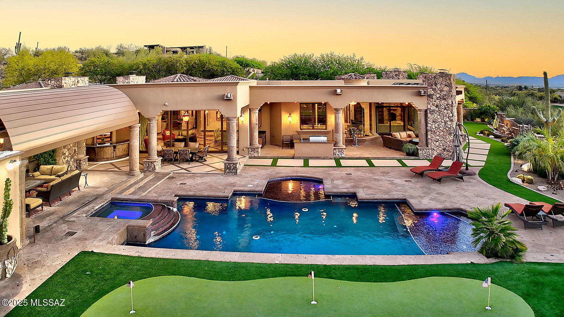 6015 N Camino Preciado