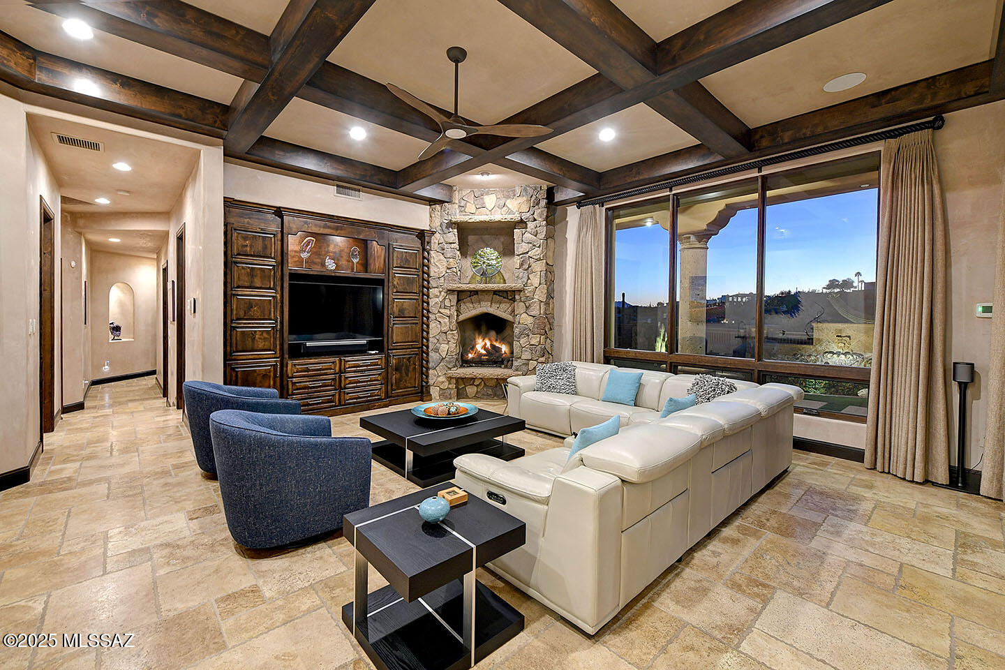 6015 N Camino Preciado