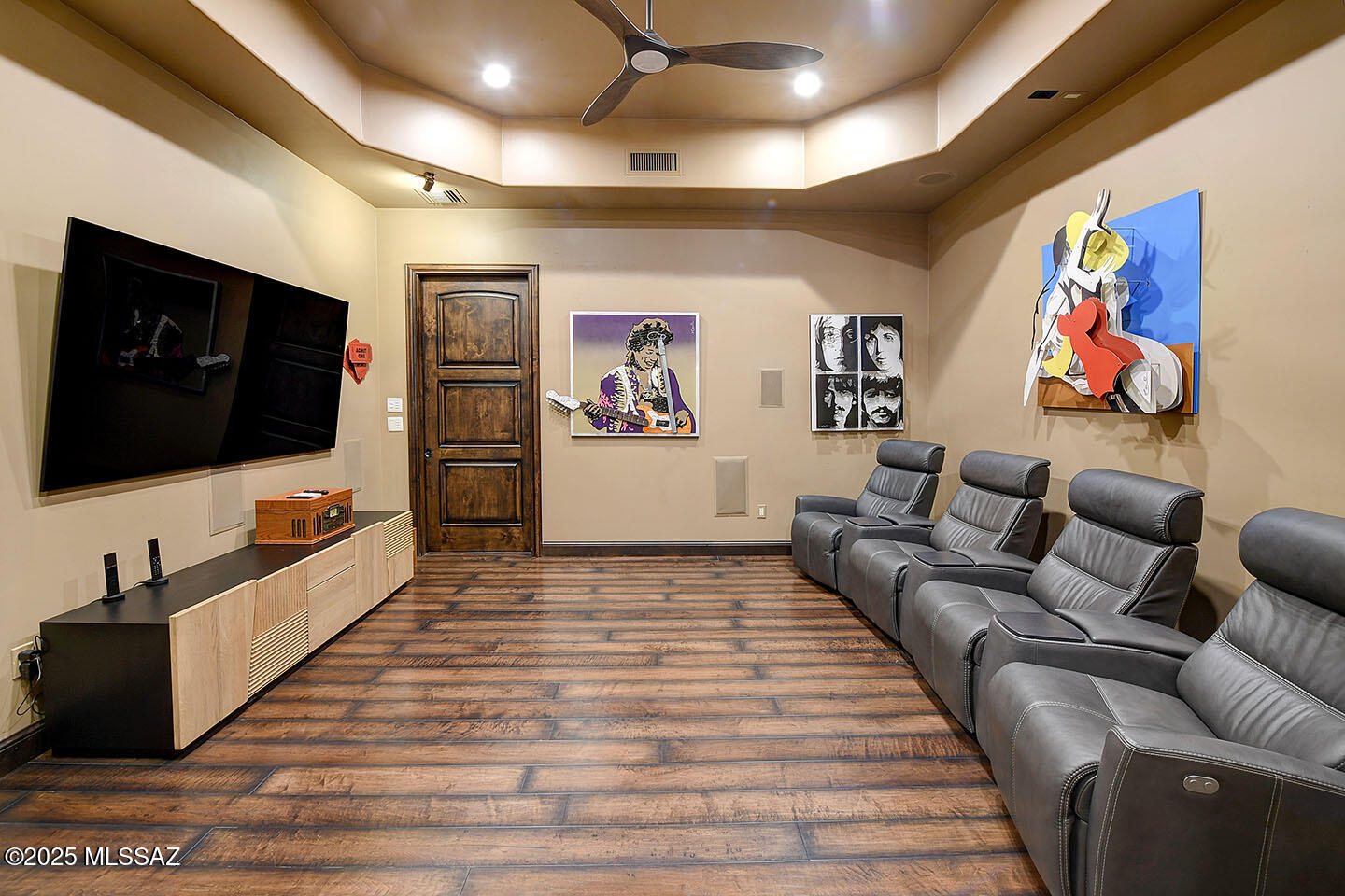 6015 N Camino Preciado