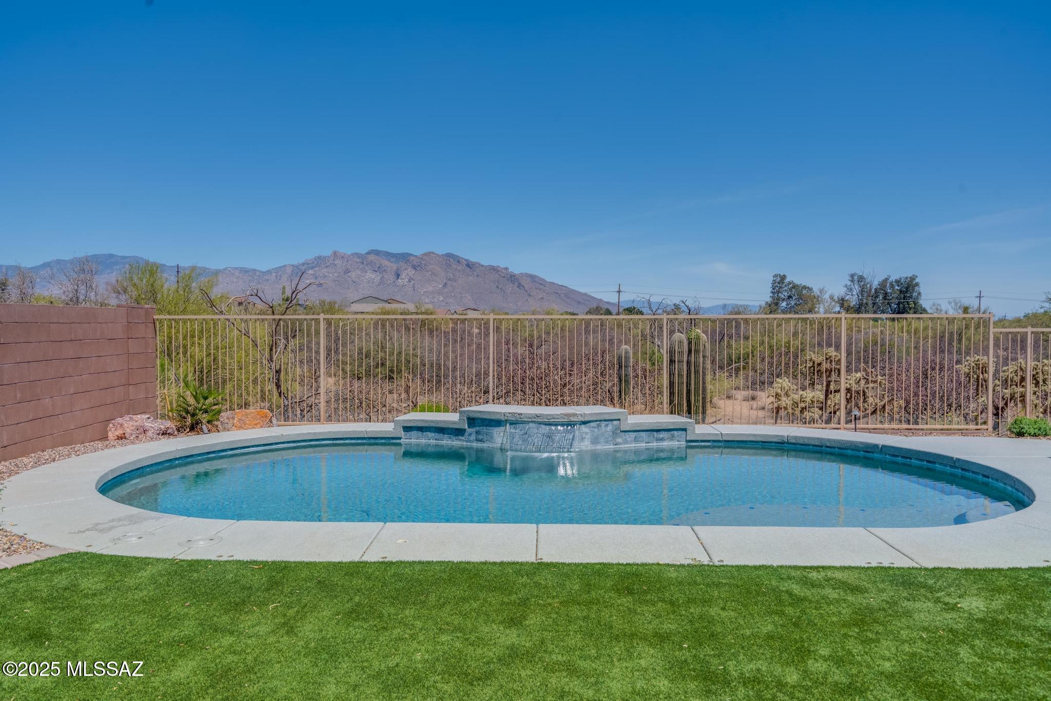 3015 W Willow Moon Trail