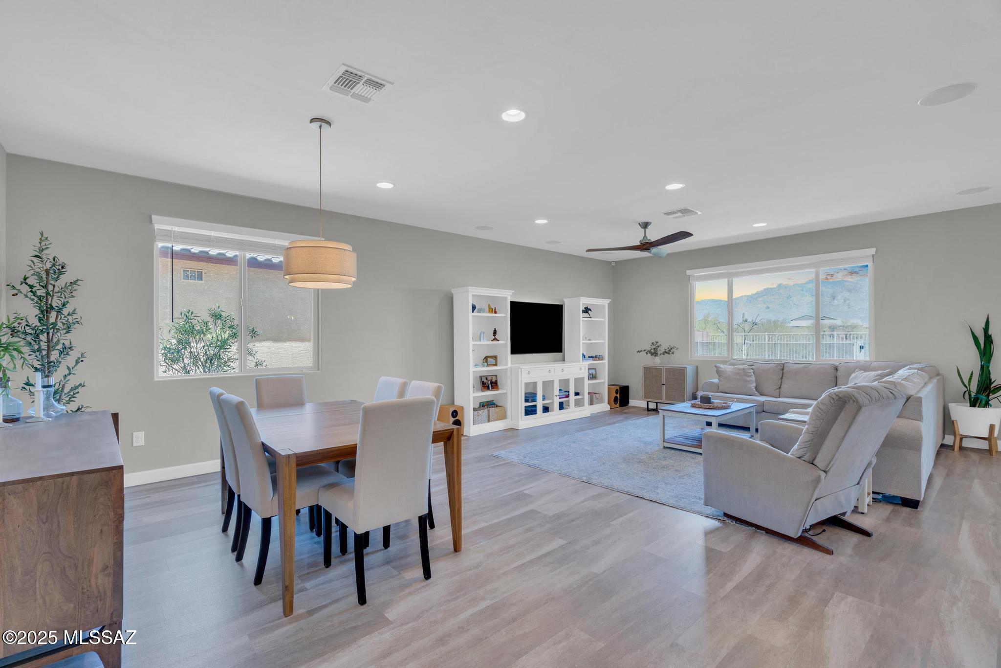 3015 W Willow Moon Trail