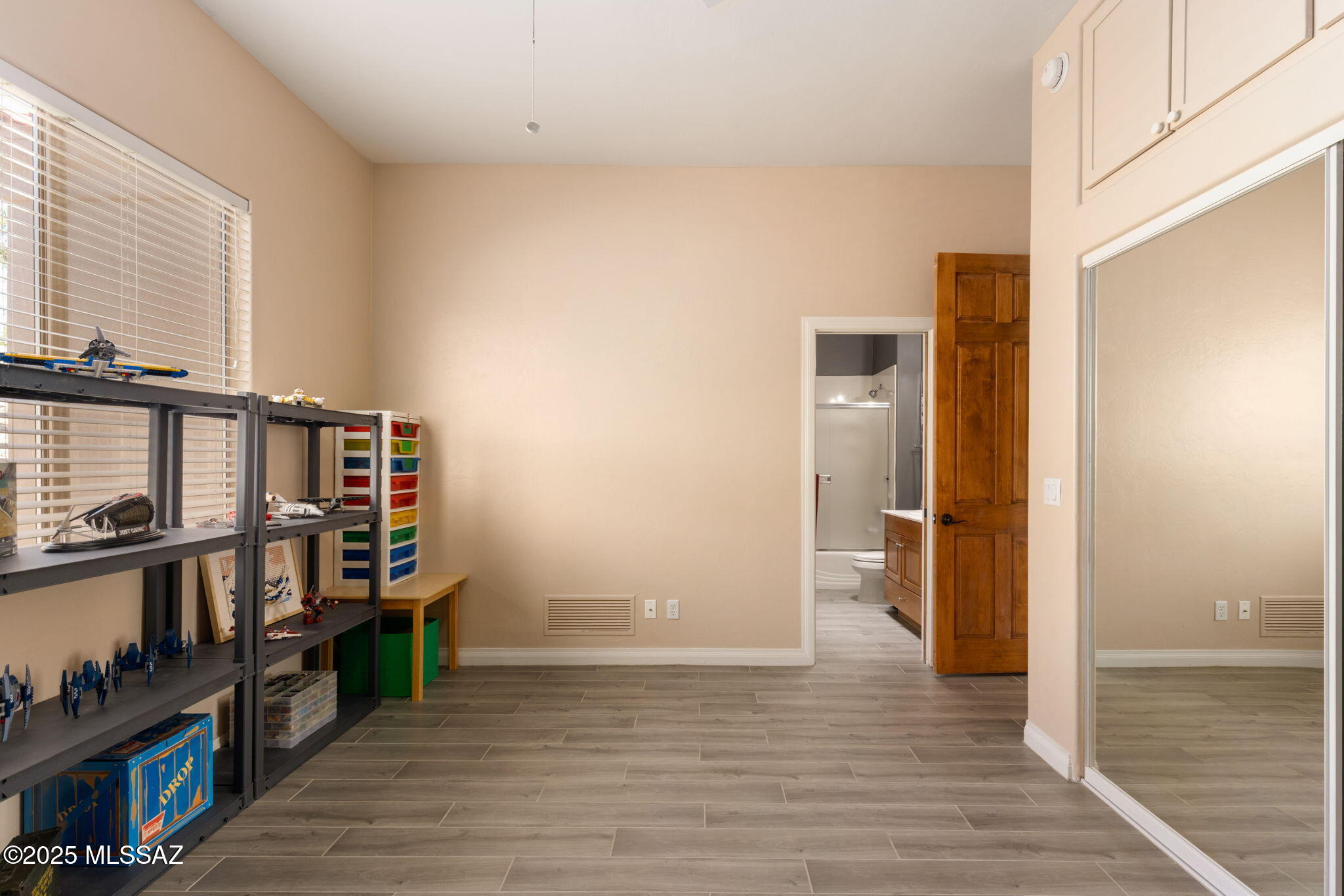 1030 W Soft Wind Place