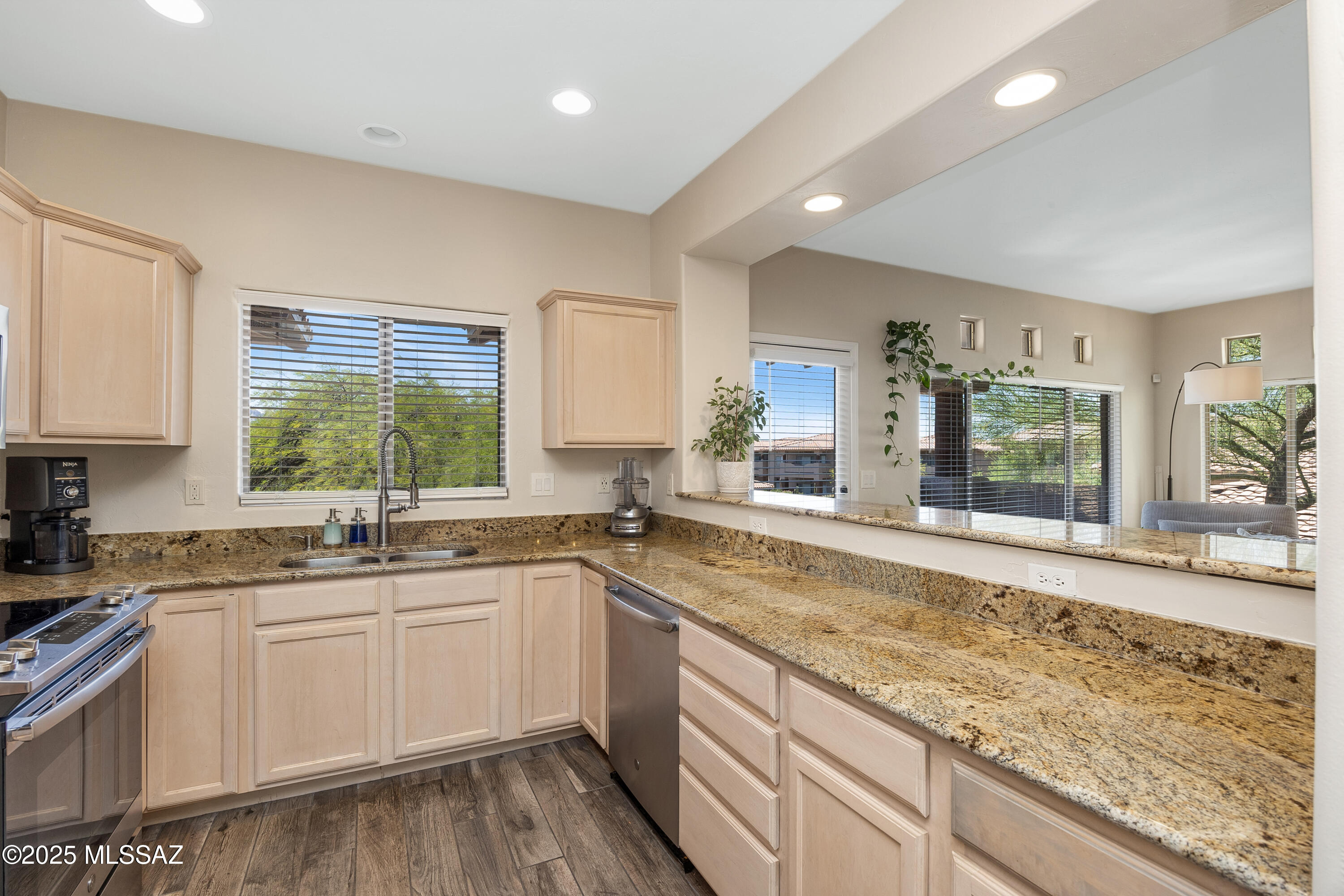 655 W Vistoso Highlands Drive 242