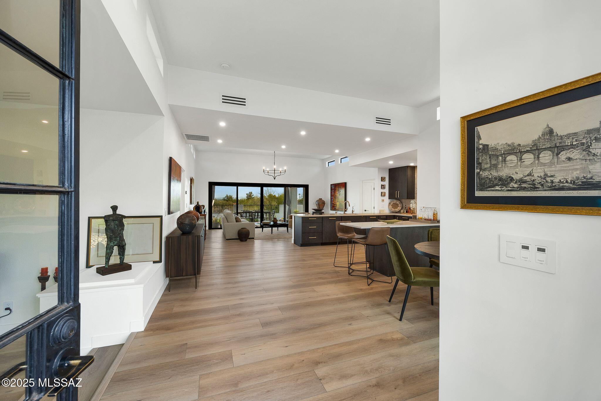 4518 N Camino Cardenal