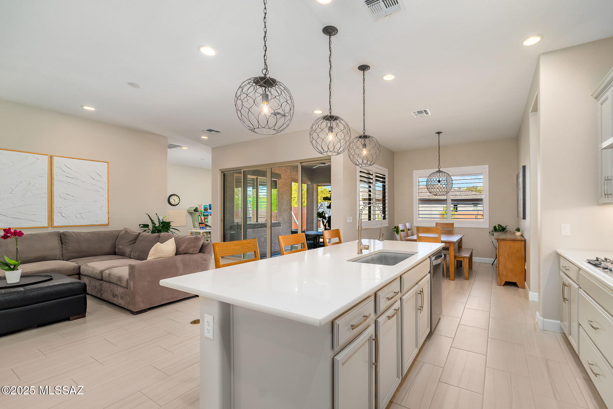 13415 N Fiesta Flower Drive
