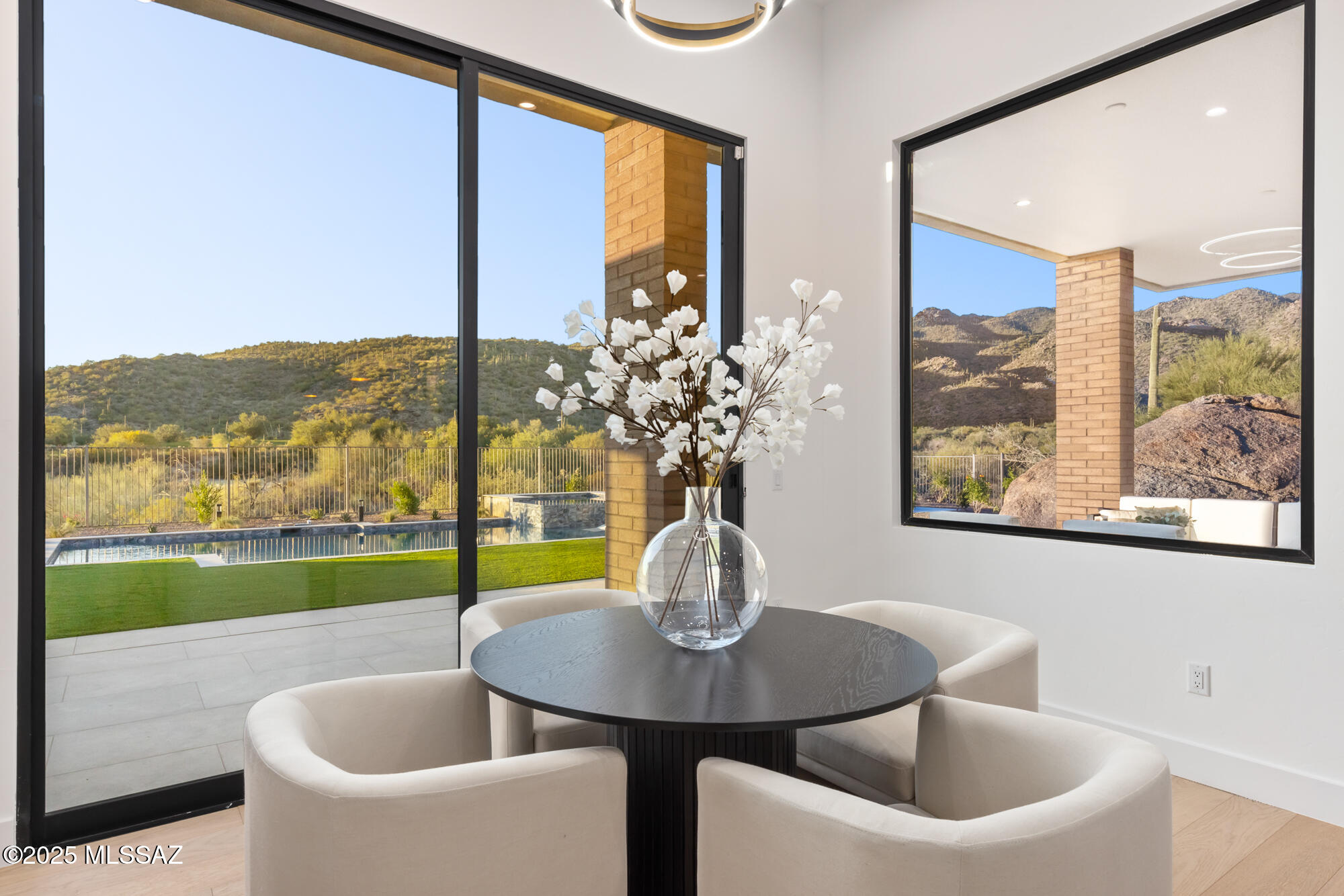 5822 W Sunset Gallery Place