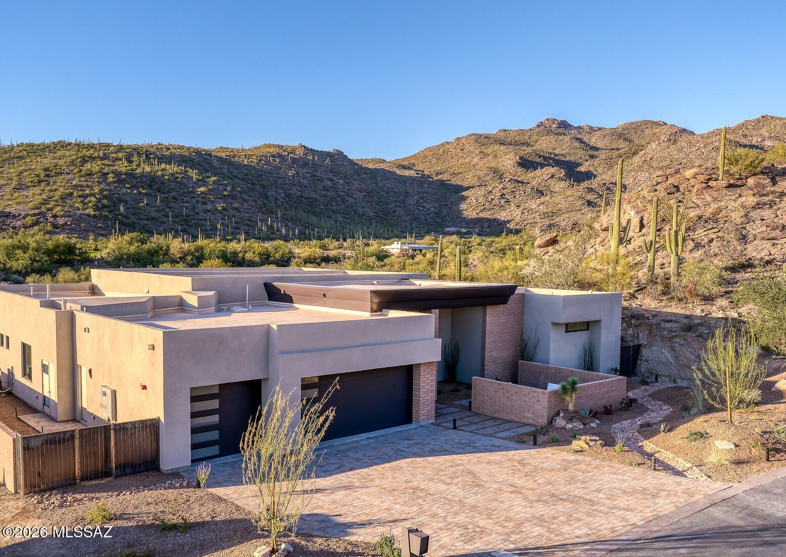 5822 W Sunset Gallery Place