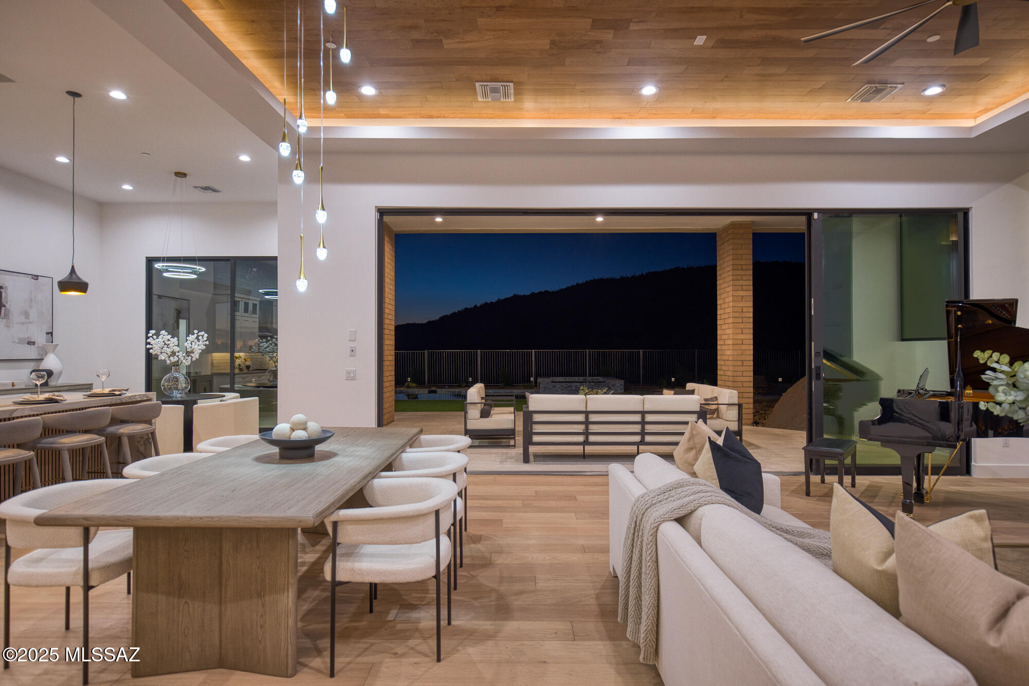 5822 W Sunset Gallery Place