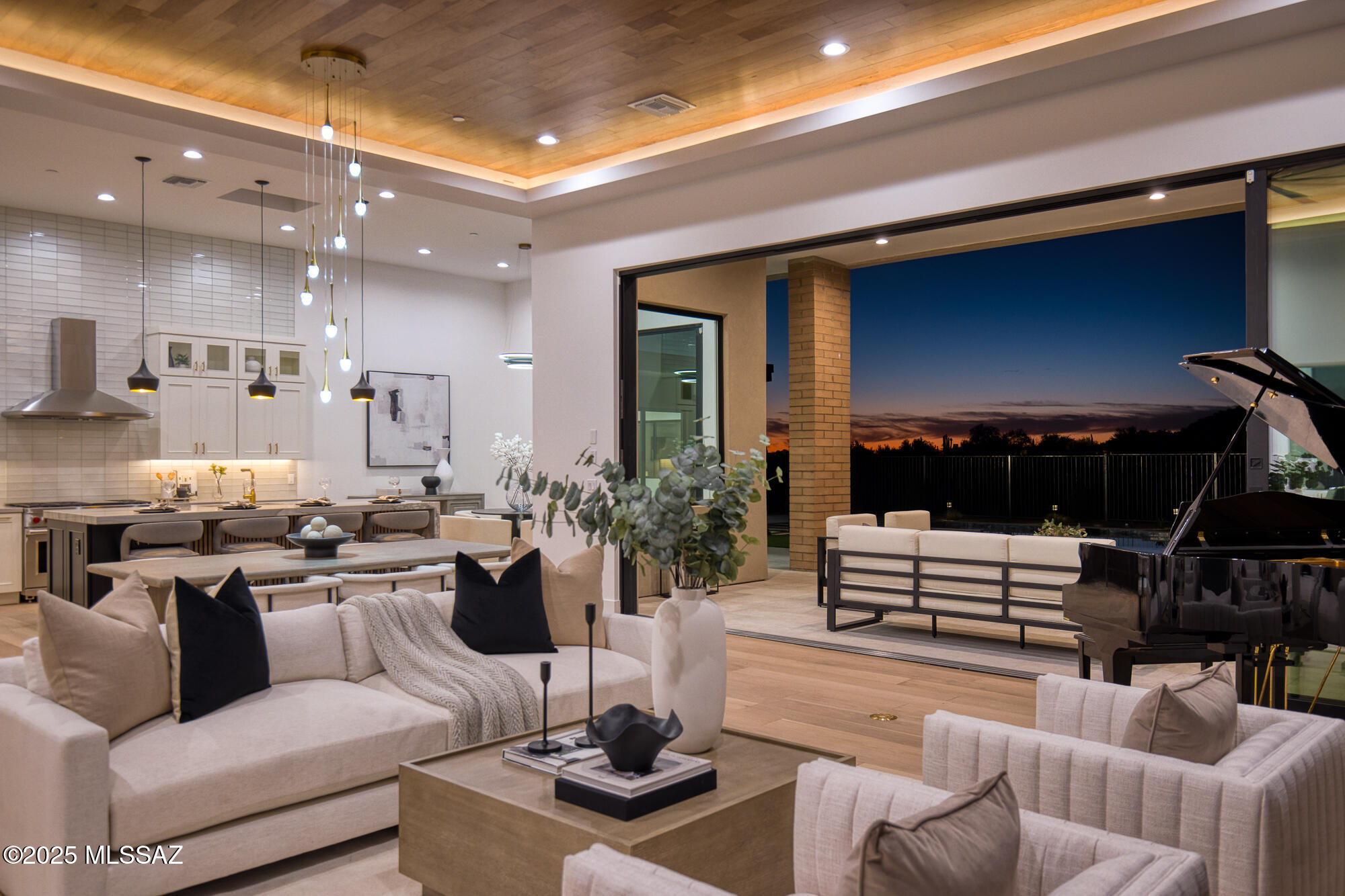 5822 W Sunset Gallery Place