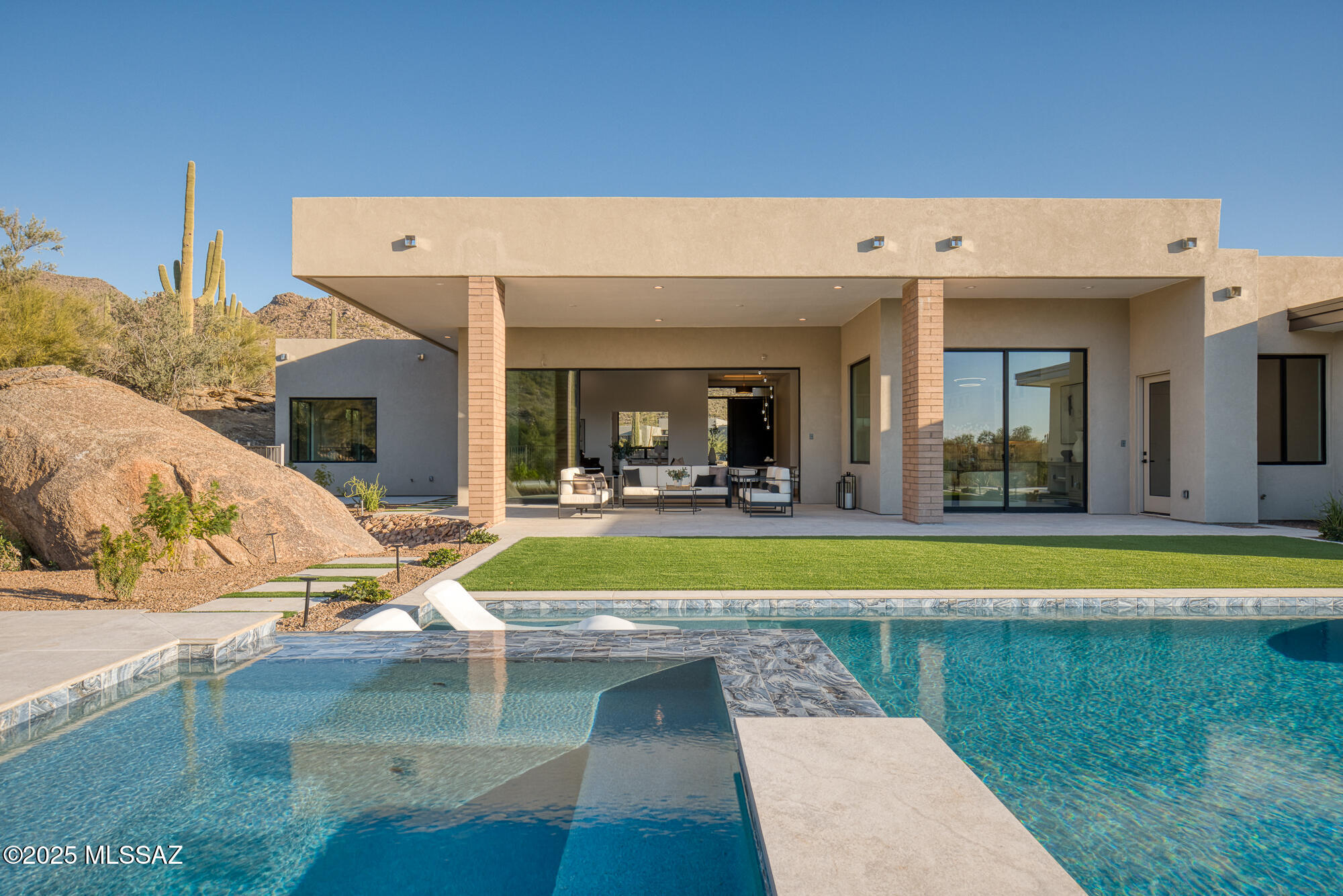 5822 W Sunset Gallery Place