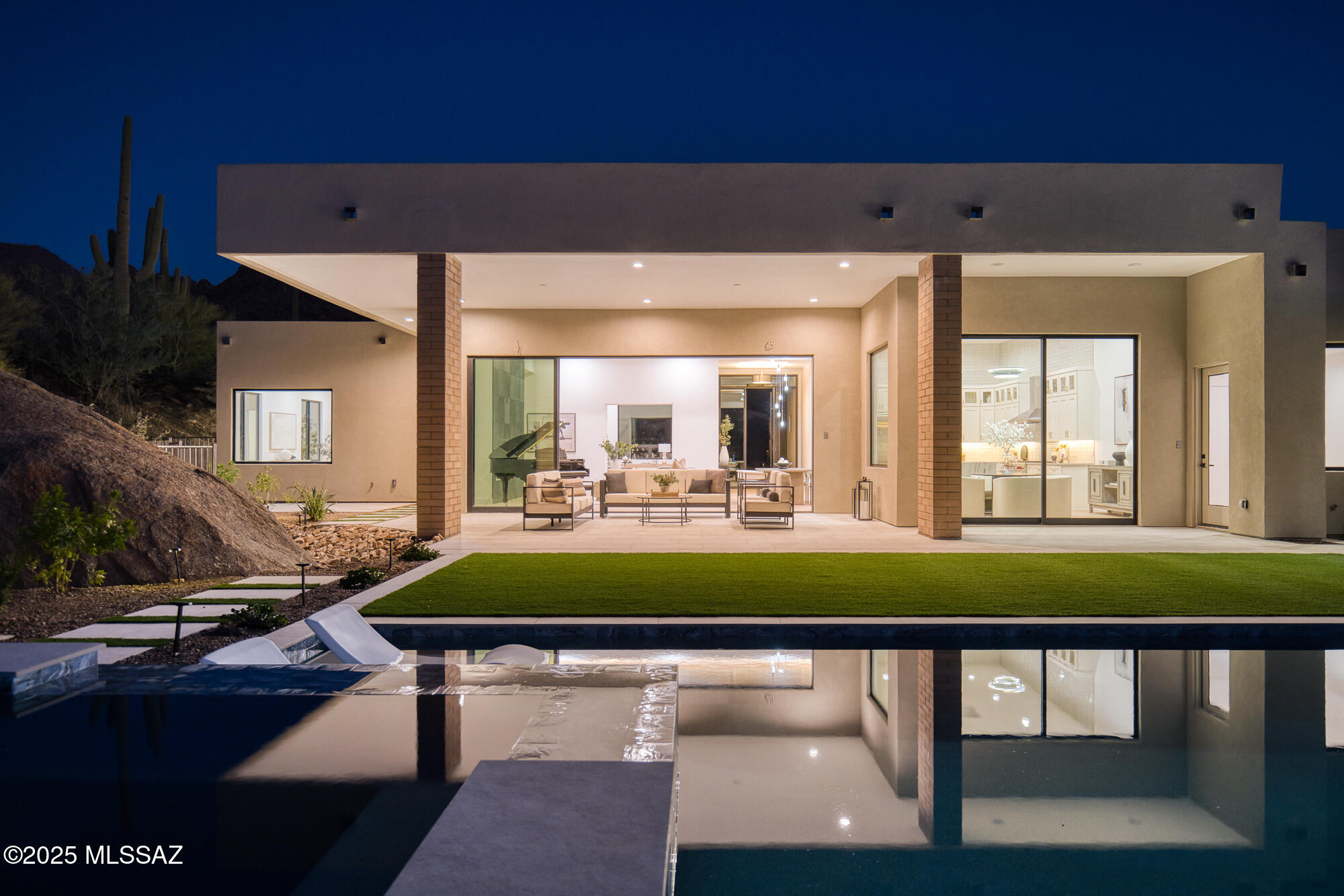 5822 W Sunset Gallery Place