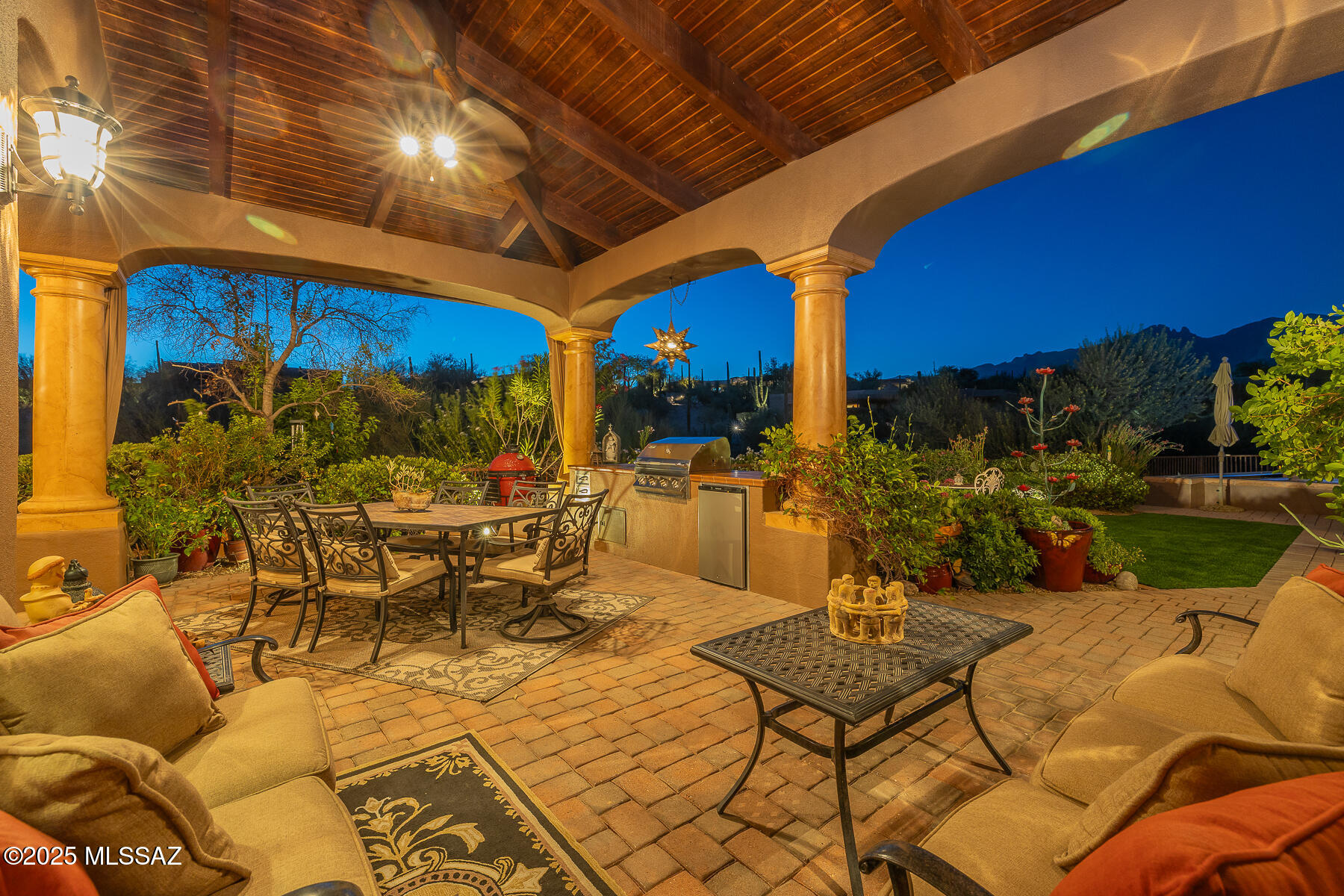 4844 N Avenida De Castilla