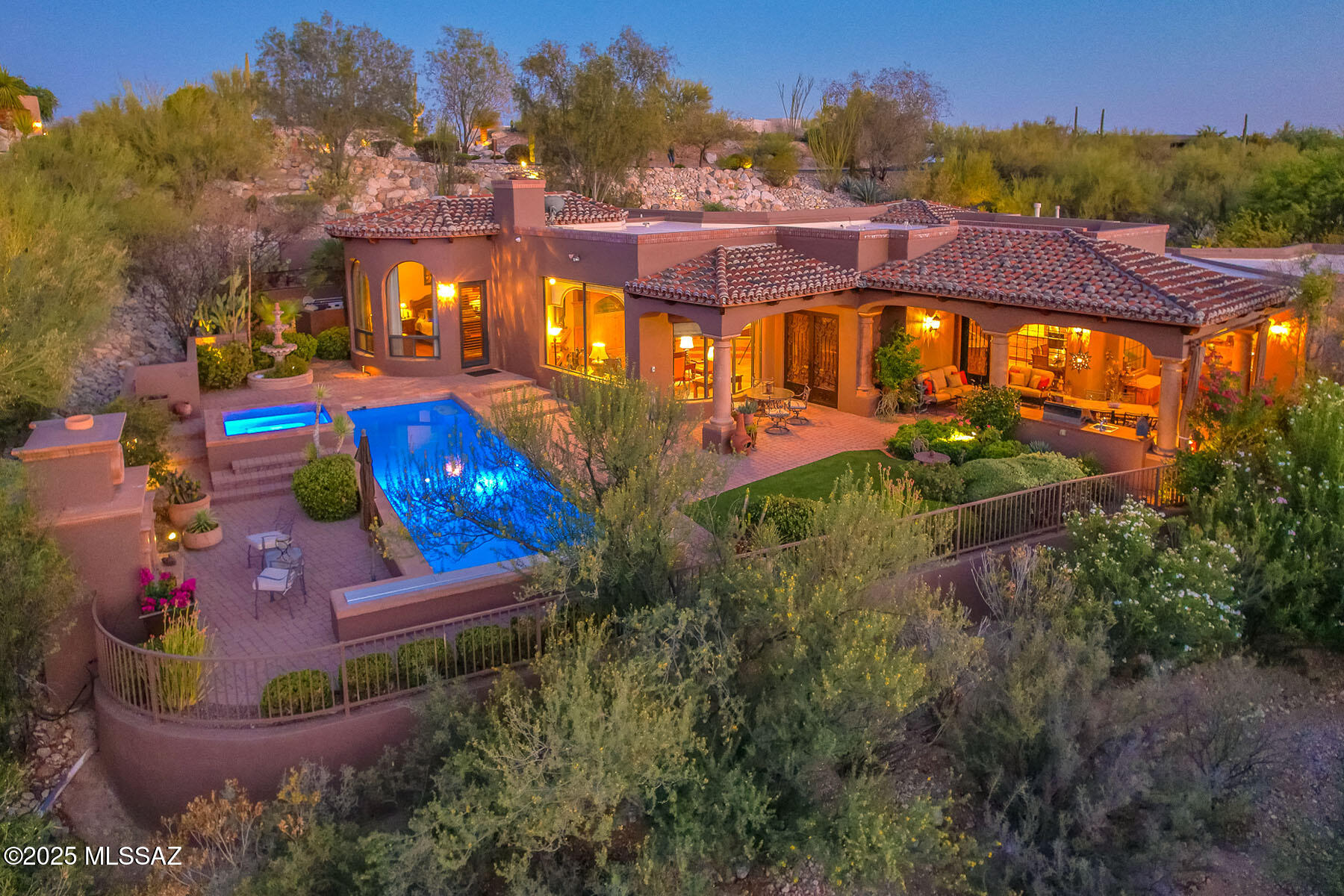 4844 N Avenida De Castilla