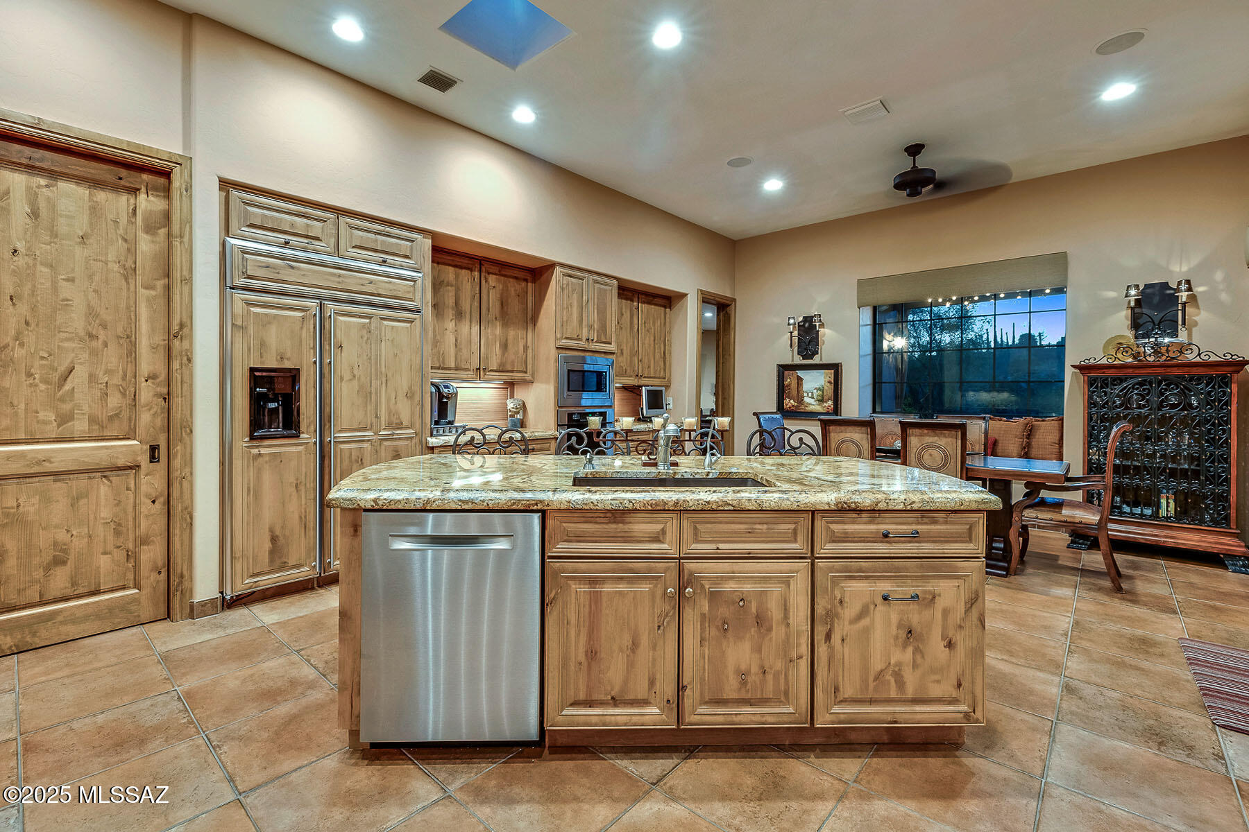 4844 N Avenida De Castilla