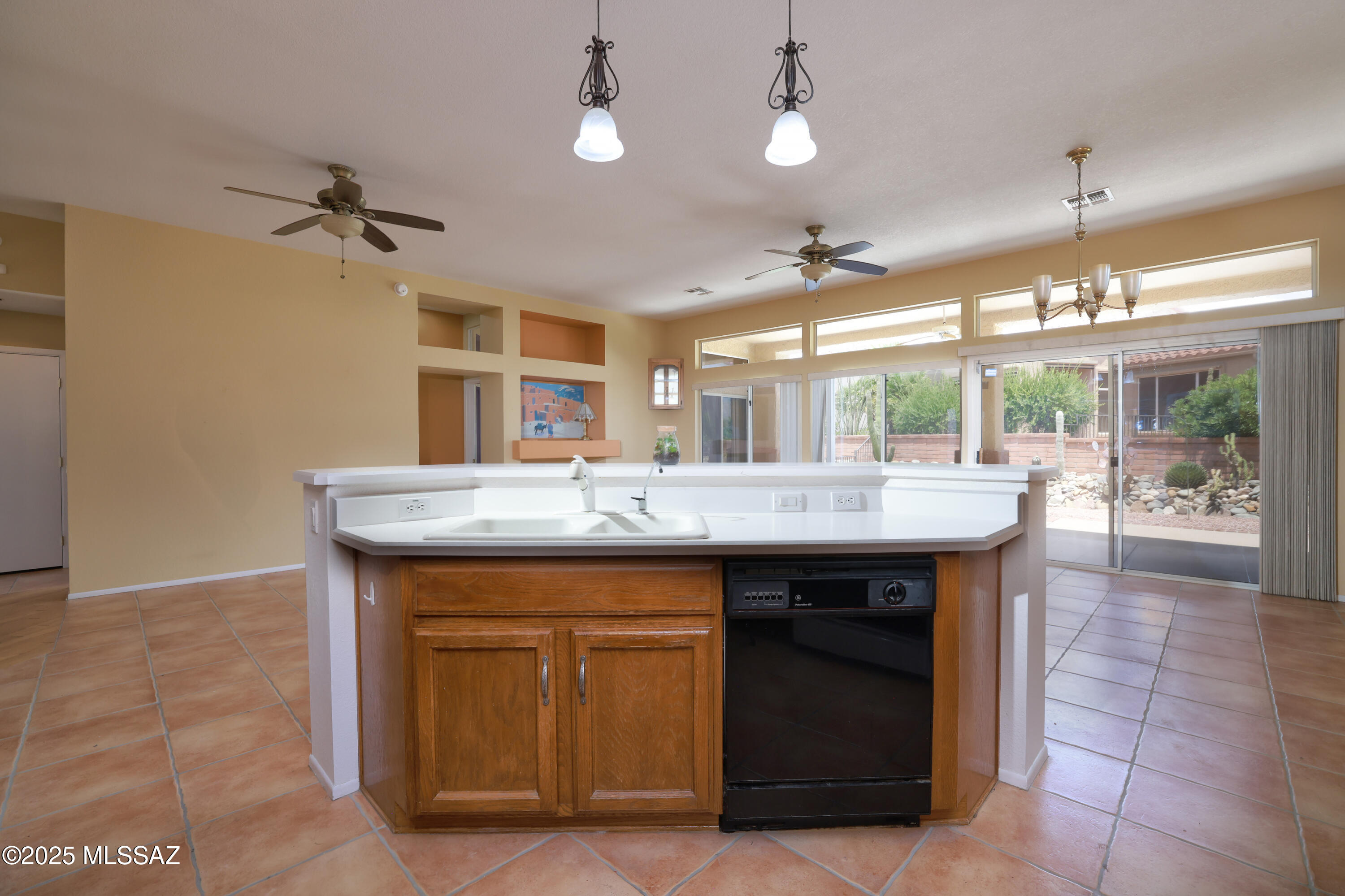 2295 E Montrose Canyon Drive