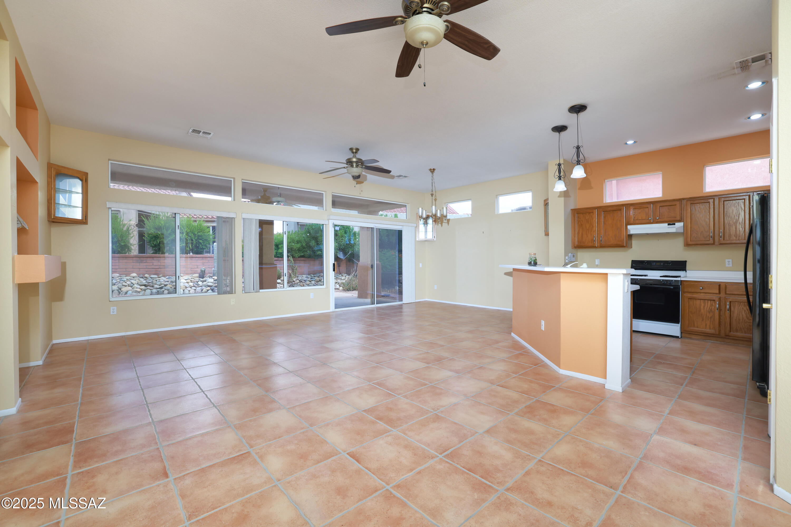 2295 E Montrose Canyon Drive