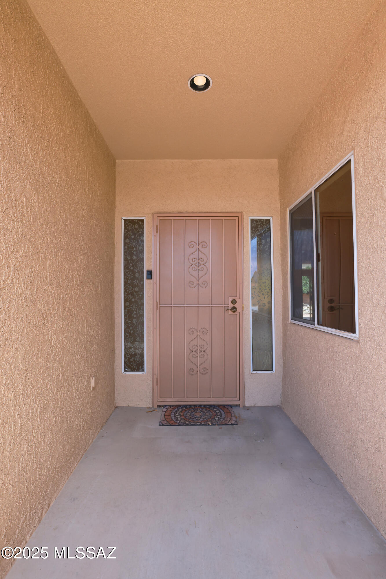 2295 E Montrose Canyon Drive