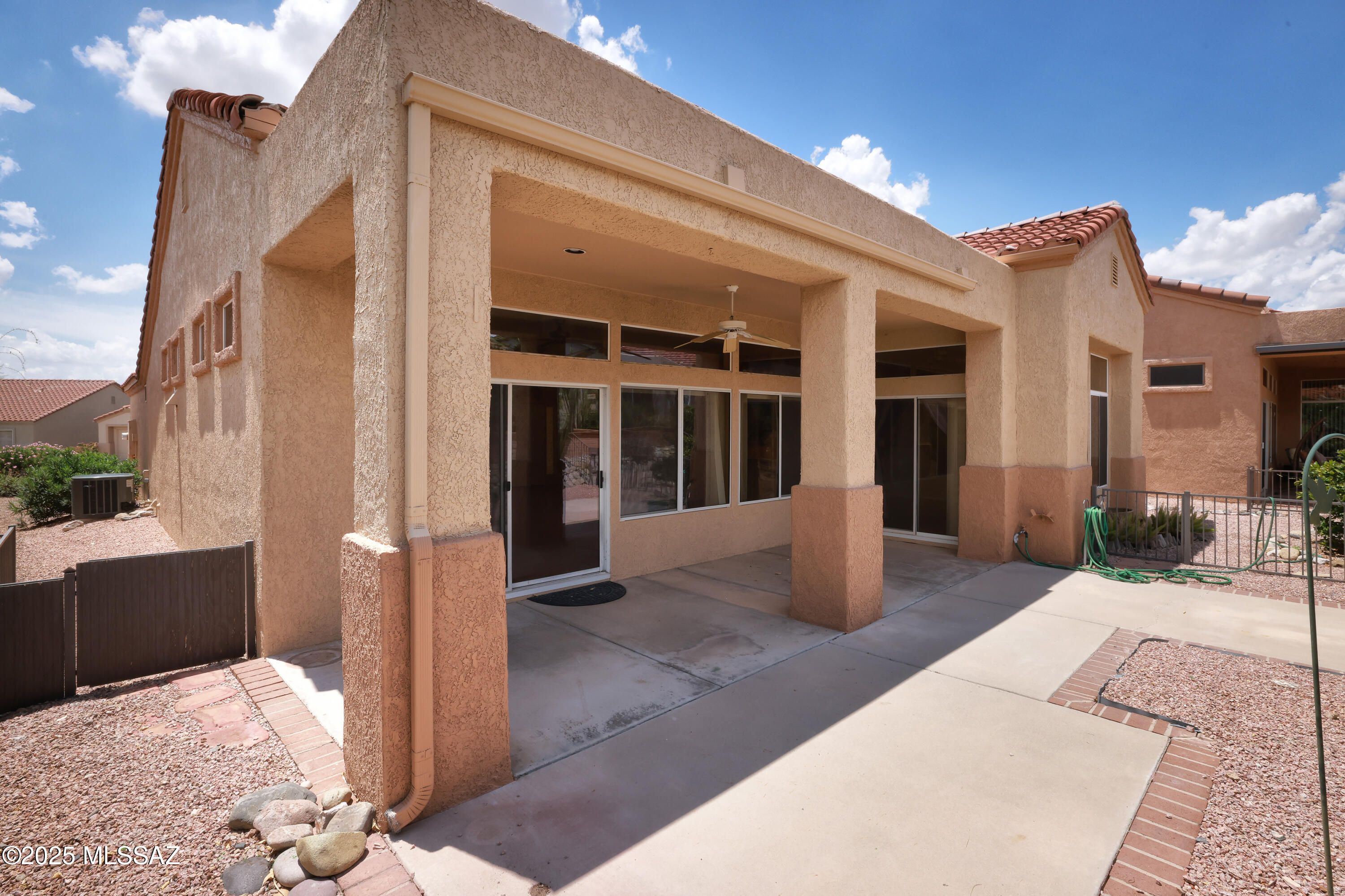 2295 E Montrose Canyon Drive